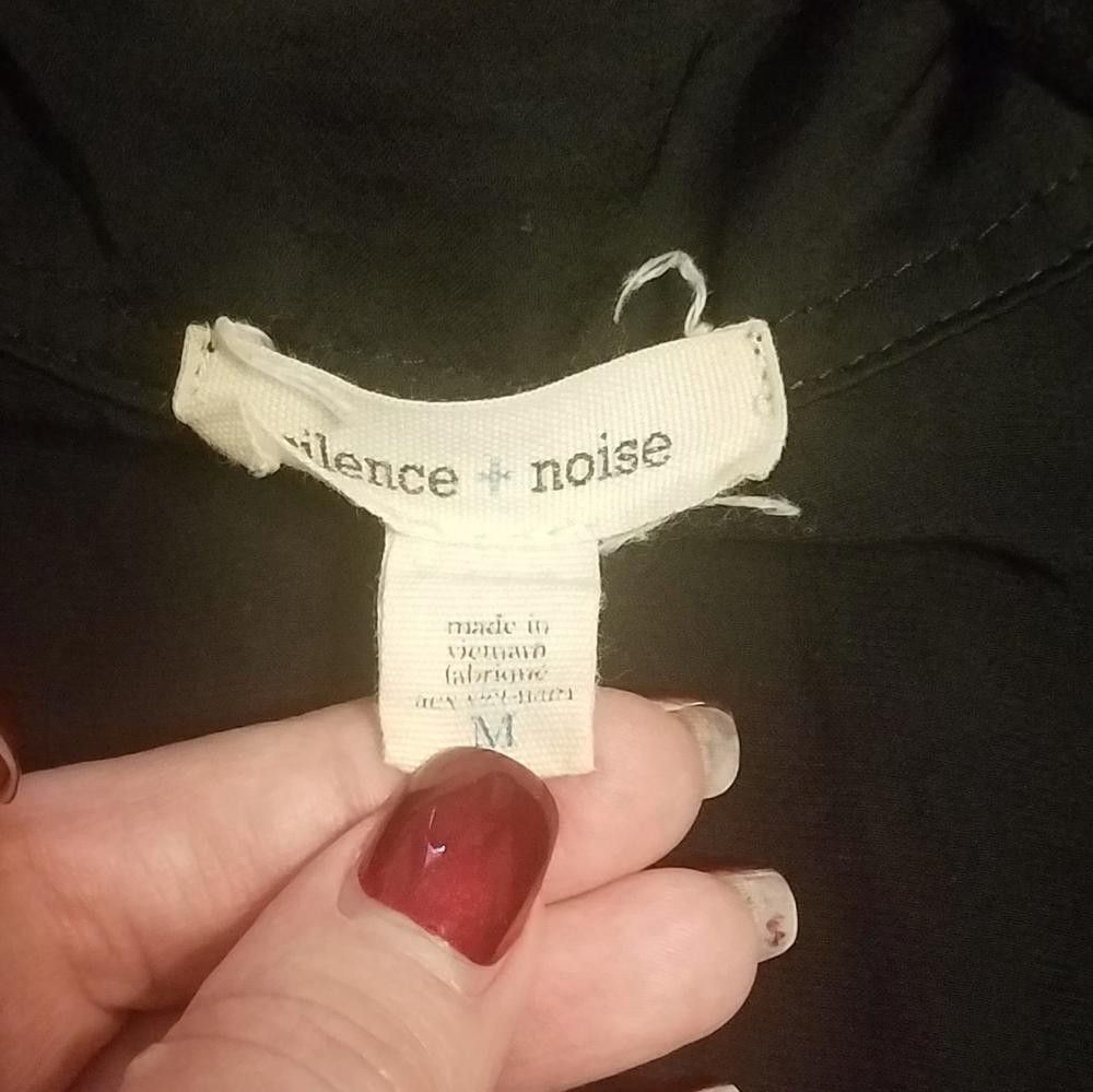 Designer Silence +Noise Black Top Size Medium Size M / US 6-8 / IT 42-44 - 3 Thumbnail
