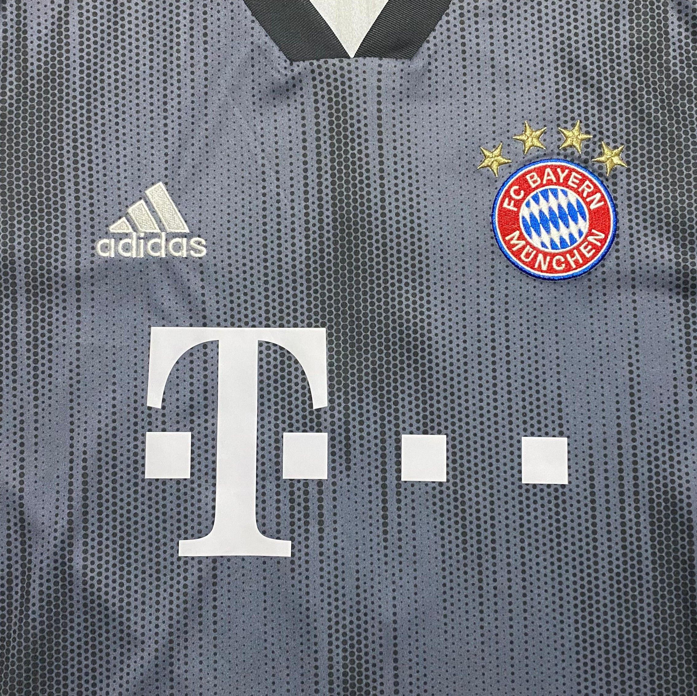 Adidas Bayern Munchen 2018-2019 Third Jersey Robert Lewandowski Size US M / EU 48-50 / 2 - 3 Thumbnail
