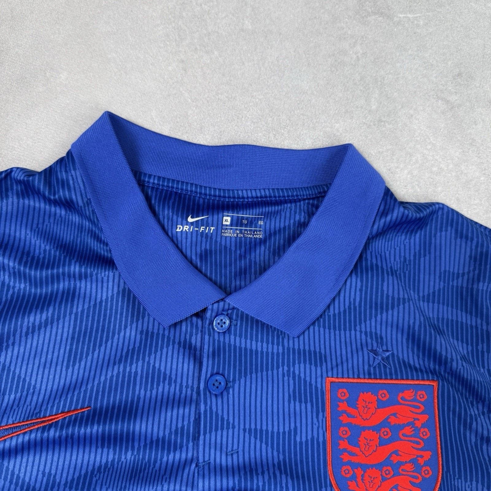 Nike England National Team 2020 2021 Soccer Jersey Football Shirt Size US L / EU 52-54 / 3 - 4 Thumbnail
