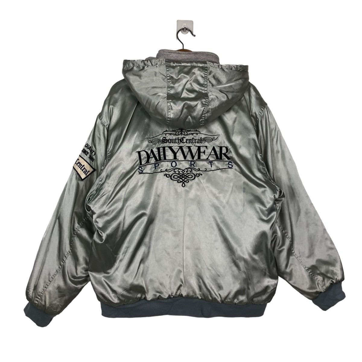 Japanese Brand 🔥Reversible Bomber Jacket American Sport No Time Lose Size US M / EU 48-50 / 2 - 17 Thumbnail
