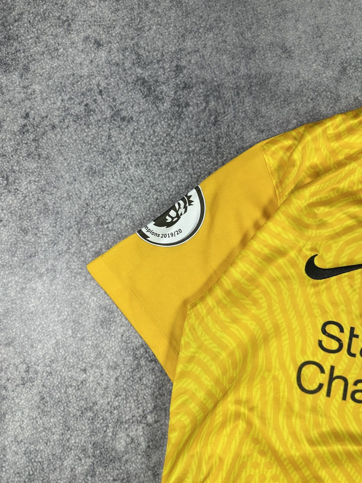 Nike Nike Liverpool soccer jersey Streetwear football rare Xs Size US XS / EU 42 / 0 - 3 Thumbnail