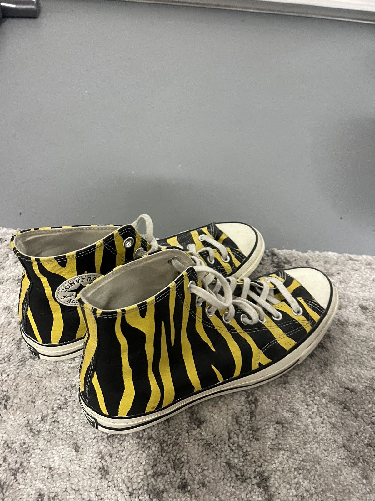 Converse Converse High Tops Black/Yellow Zebra Size US 10 / EU 43 - 2 Thumbnail