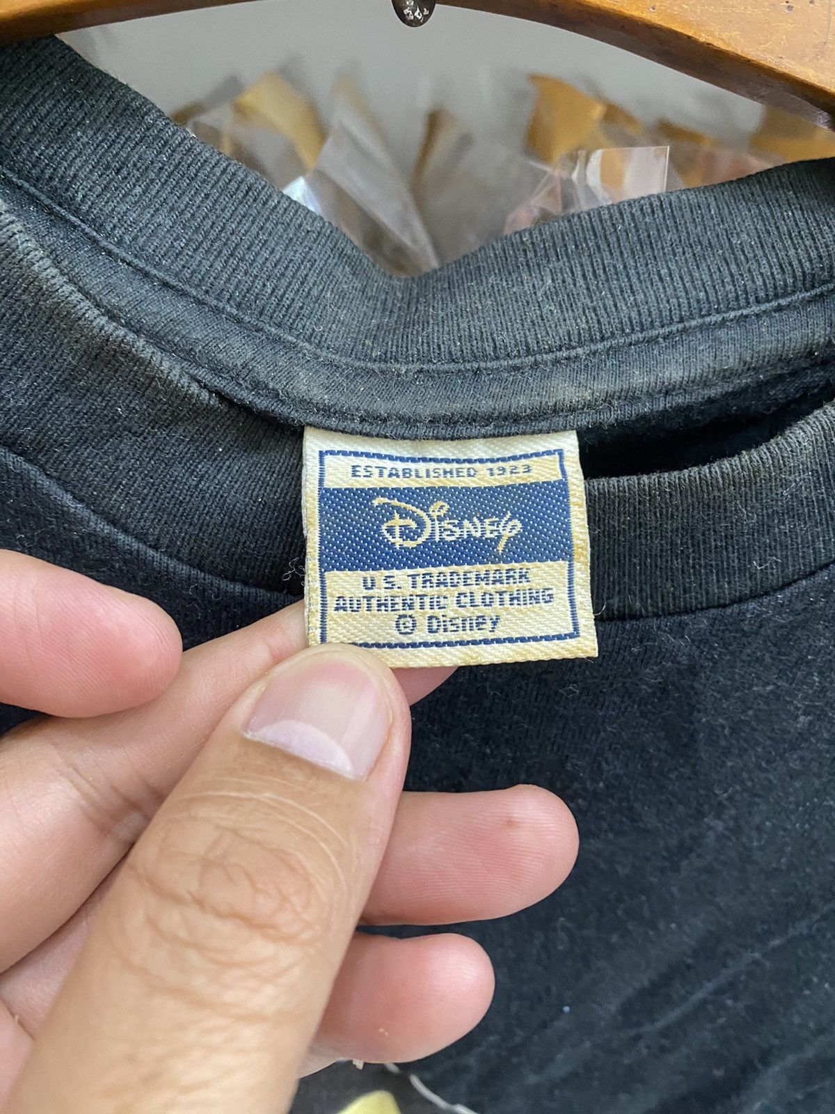 Disney MICKEY MOUSE TSHIRT Size US M / EU 48-50 / 2 - 5 Thumbnail