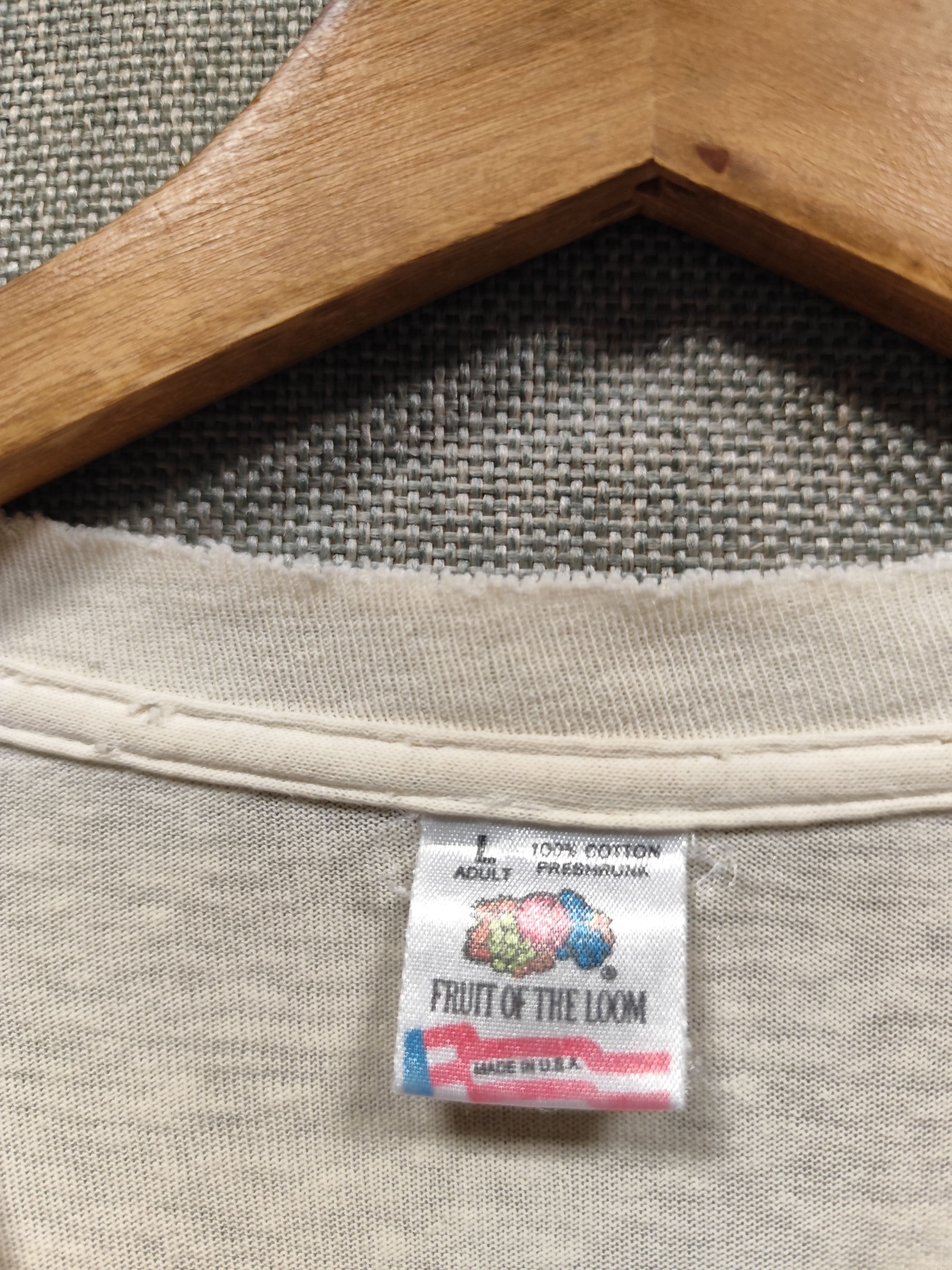 Fruit Of The Loom Vintage 90s t shirt BASKETBALL USA tag fruit of the loam Size US L / EU 52-54 / 3 - 5 Thumbnail