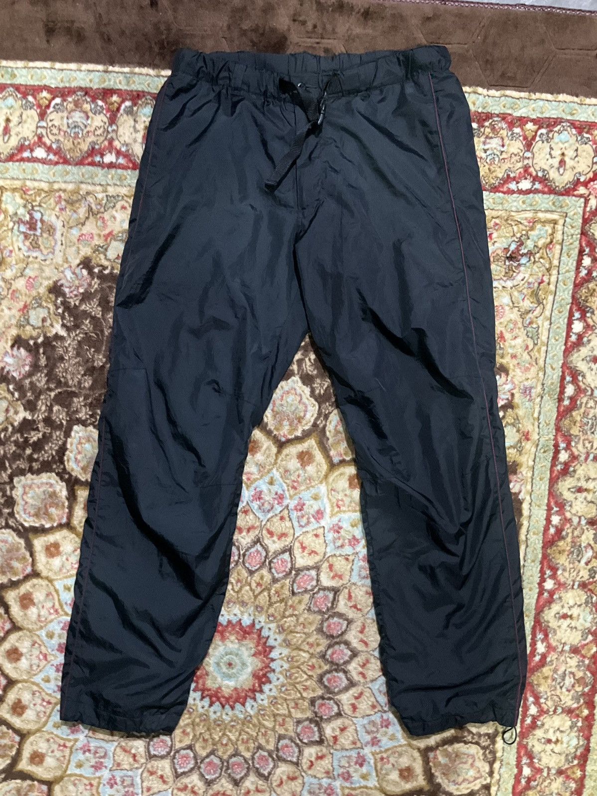 Uniqlo Uniqlo Track Bottom Size US 32 / EU 48 - 1 Thumbnail