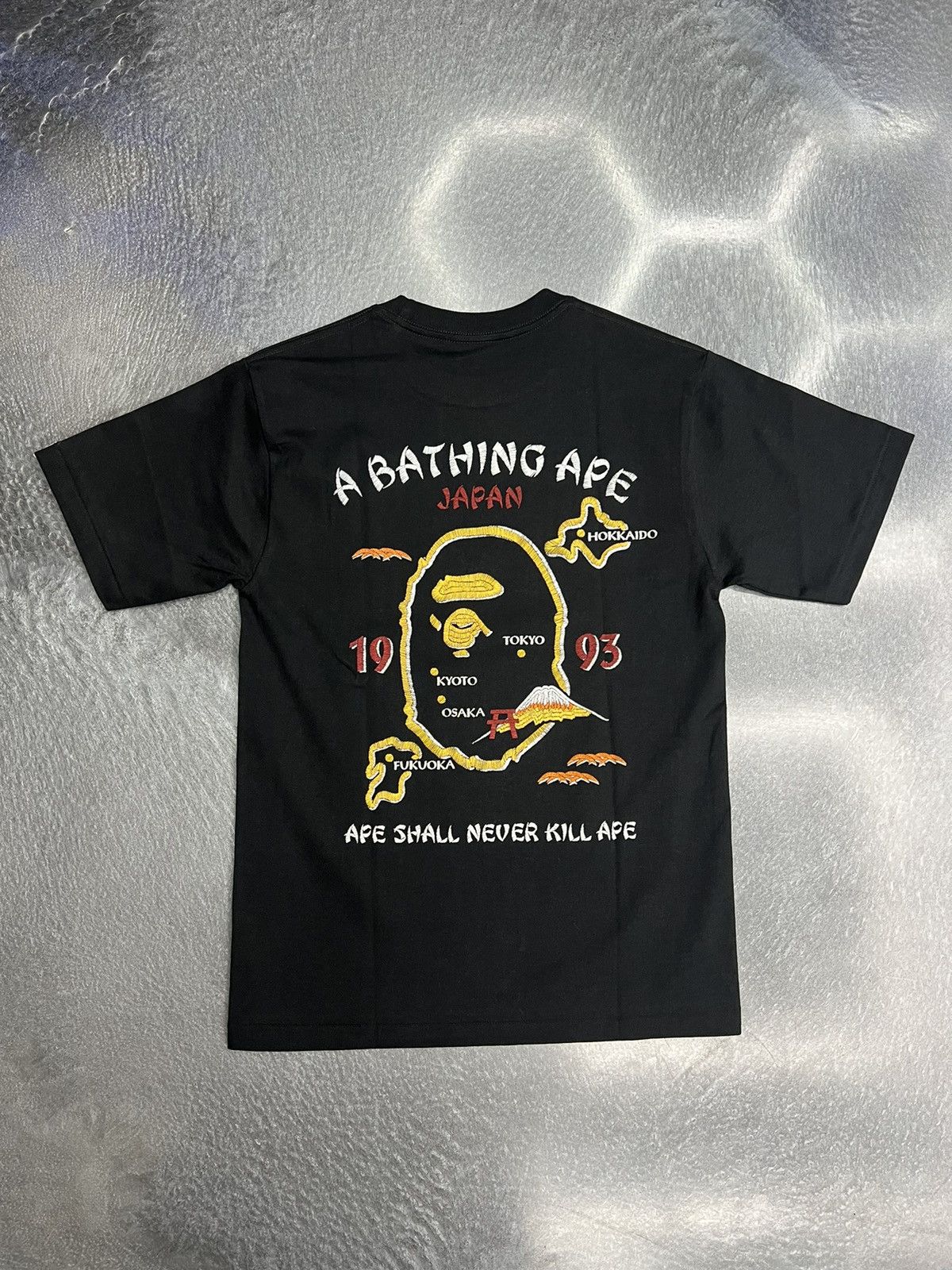 Bape Bape Japan Autumn Souvenir T-Shirt Size US M / EU 48-50 / 2 - 6 Thumbnail