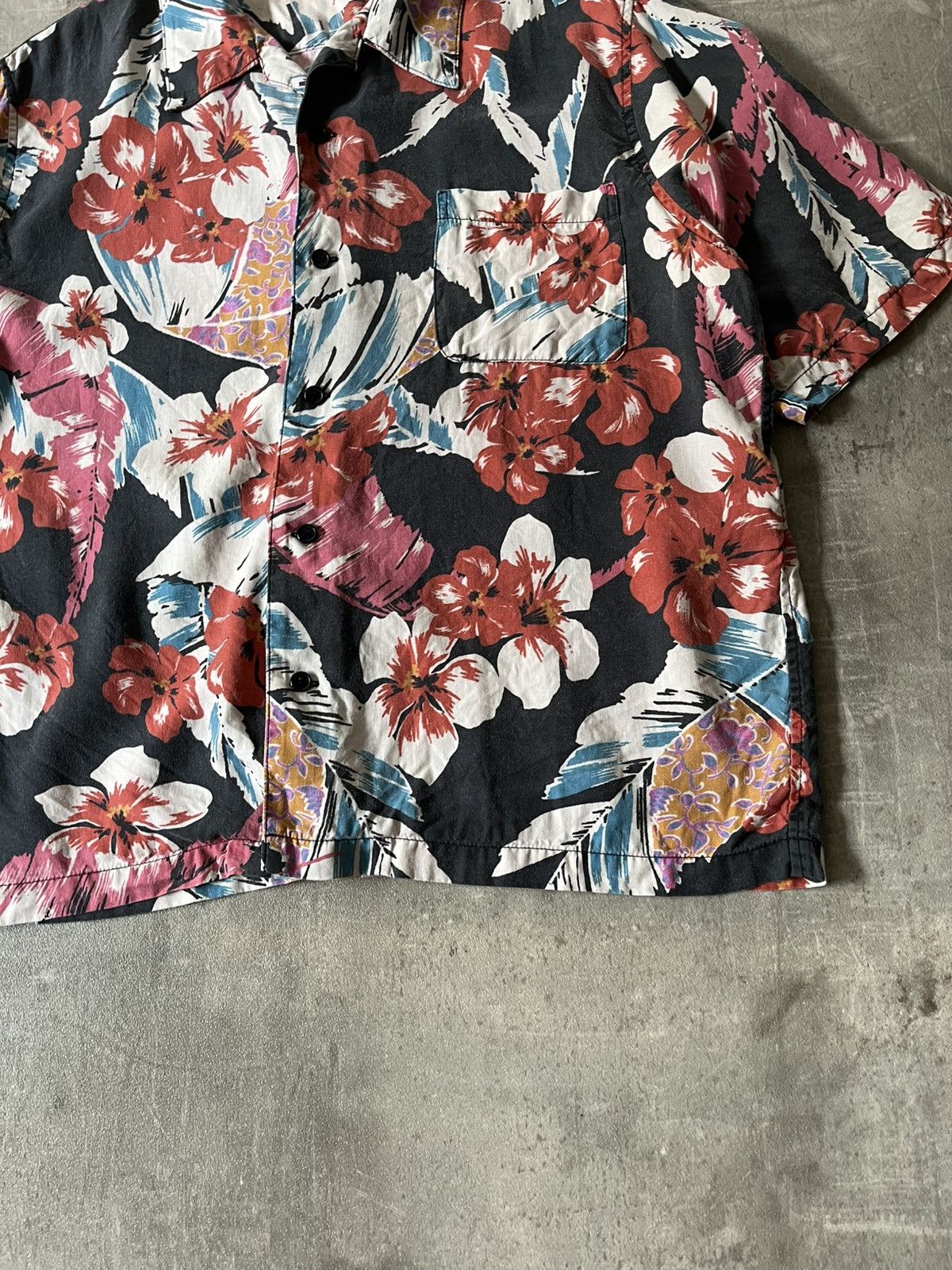Saint Laurent Paris Saint Laurent Hawaiian S/S 19 short sleeve shirt floral Size US M / EU 48-50 / 2 - 5 Thumbnail