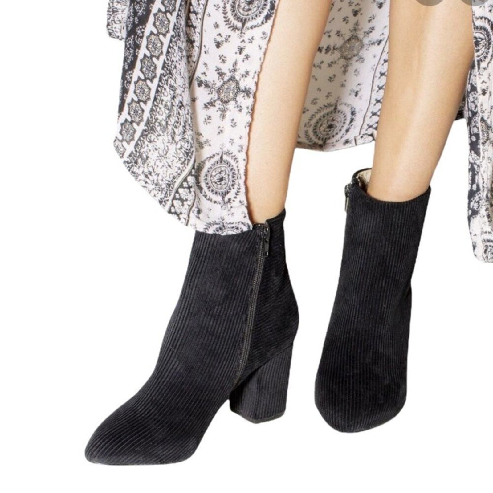 Gypsy NWT! Band of Gypsies Andrea Corduroy Booties Size US 8.5 / IT 38.5 - 2 Thumbnail