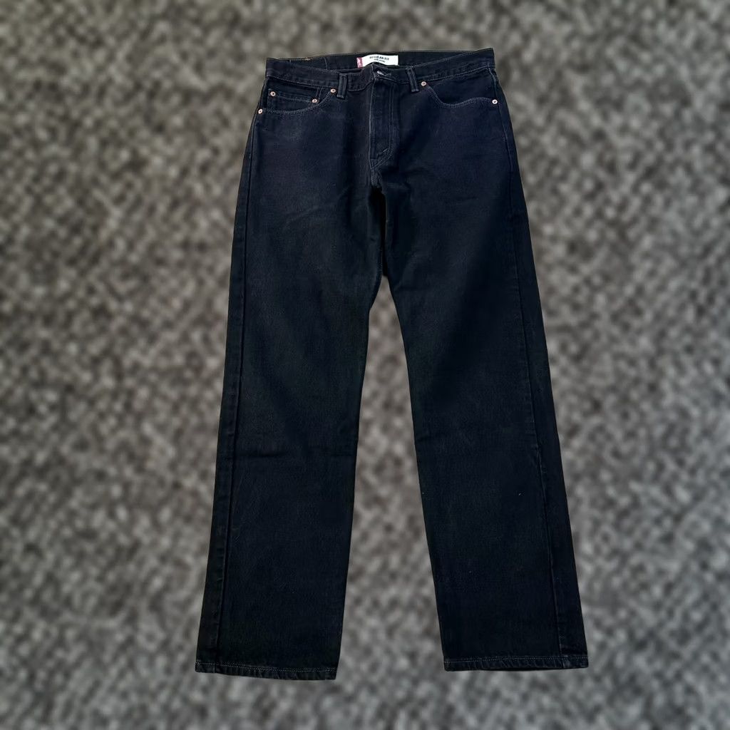 Levi's VINTAGE Levi's 505 Jeans Mens Regular Straight 36x32 Black Made in USA Y2K Distressed Dark Size US 36 / EU 52 - 1 Thumbnail