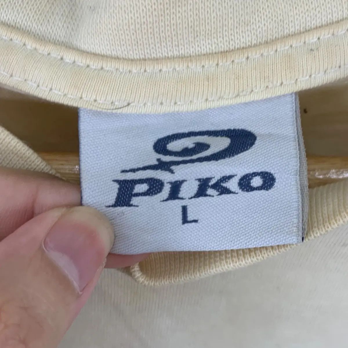Vintage Vintage PIKO LANIAKEA HAWAII Natural Sun Faded Tee Shirt Top Size US L / EU 52-54 / 3 - 5 Thumbnail