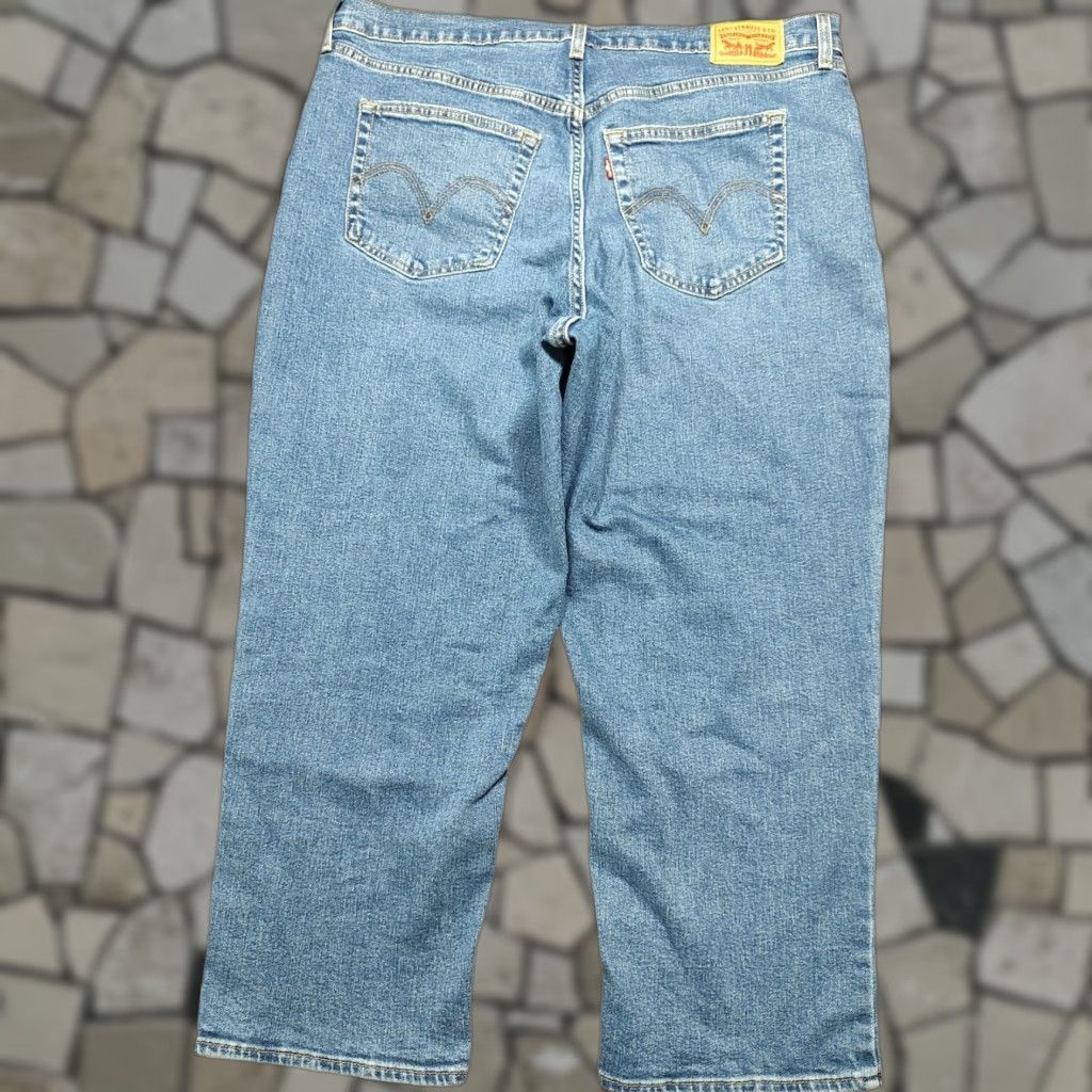 Levi's VINTAGE? No, Levis Jeans Womens Plus 20W 25Inseam Blue Denim Wedgie Straight Button Fly Jeans Women Size 42" / US 20 - 1 Thumbnail