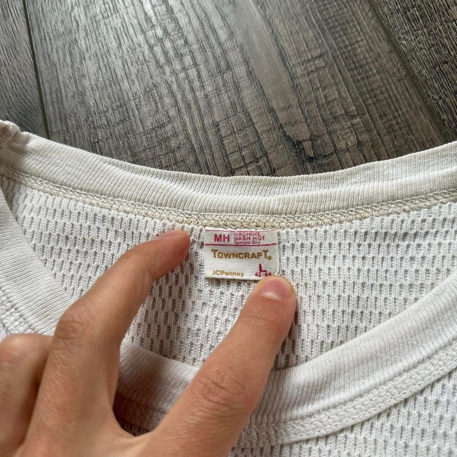 Vintage Vintage 70s Thrashed Basic White Cream Thermal Longsleeve Size US L / EU 52-54 / 3 - 5 Thumbnail
