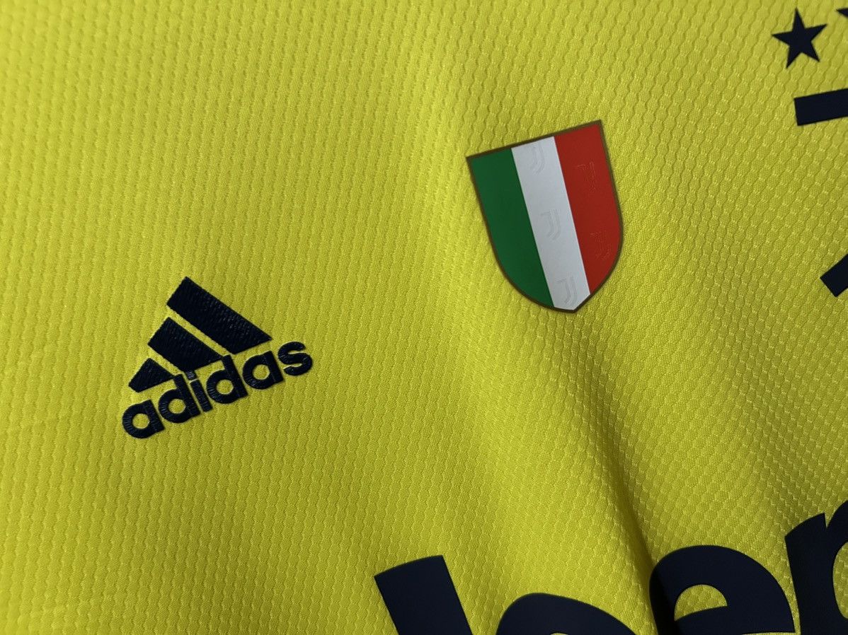 Adidas Juventus gk jersey longsleeve buffon Size US L / EU 52-54 / 3 - 6 Thumbnail