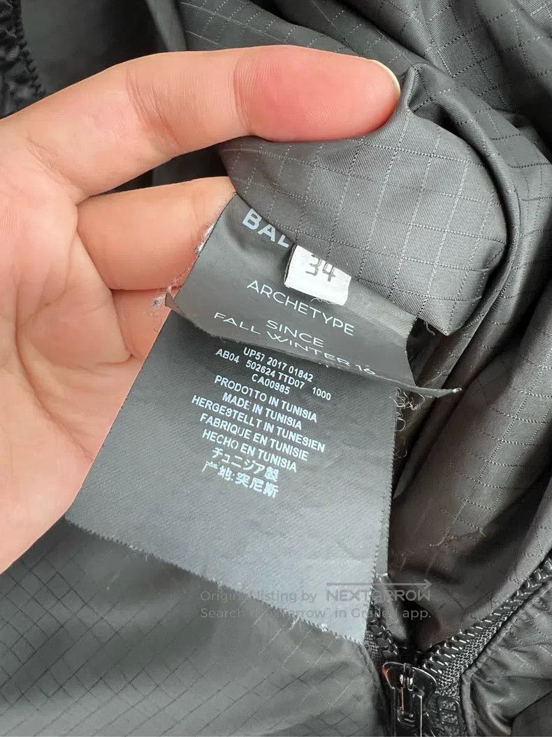 Balenciaga Balenciaga Black Irregular Down Jacket, Size 34 Size XXS / US 00 / IT 34 - 7 Thumbnail