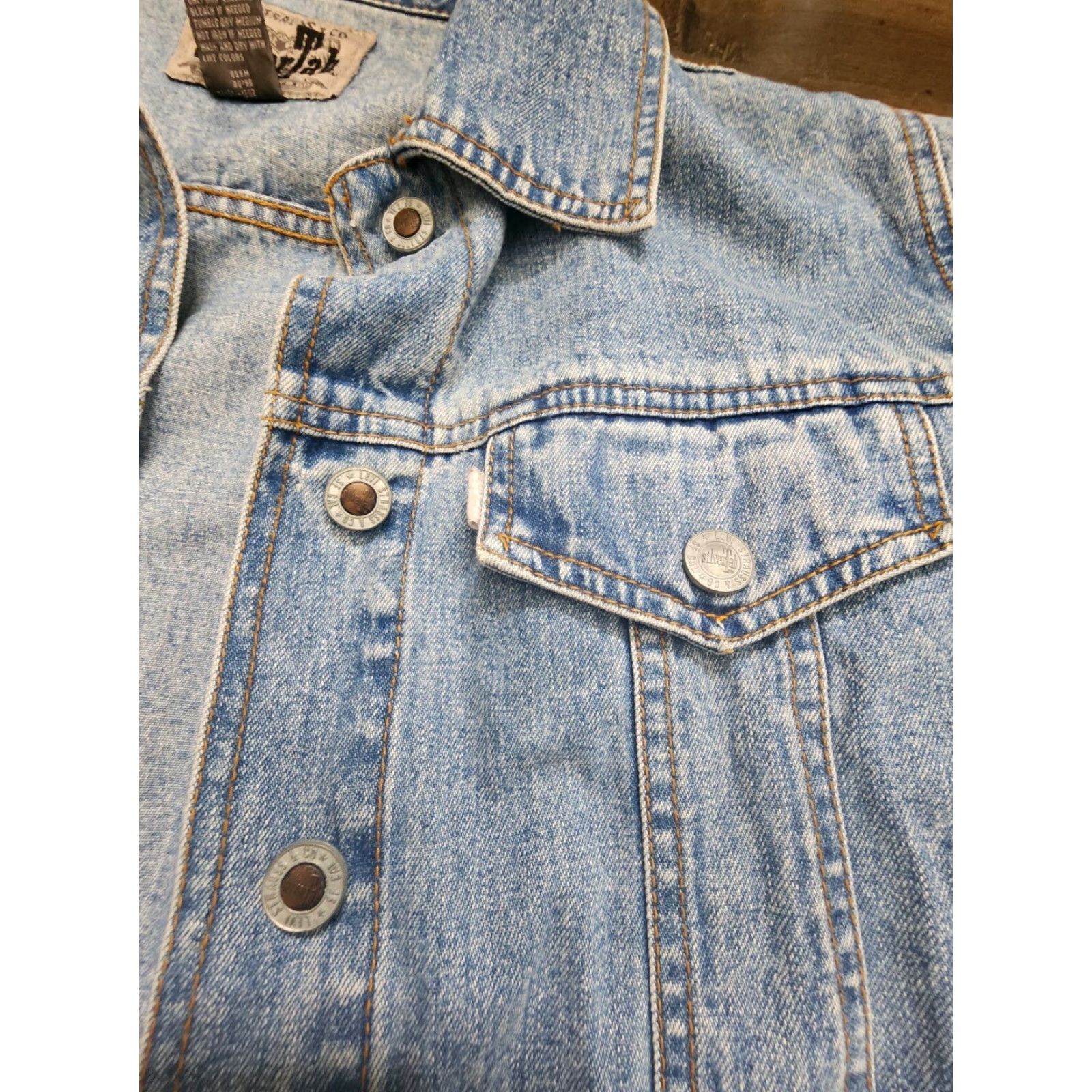 Levi's VINTAGE Levi's Womens S Blue Denim Trucker Long Jacket Silver Tab 90s Size 28" / US 6 / IT 42 - 2 Thumbnail