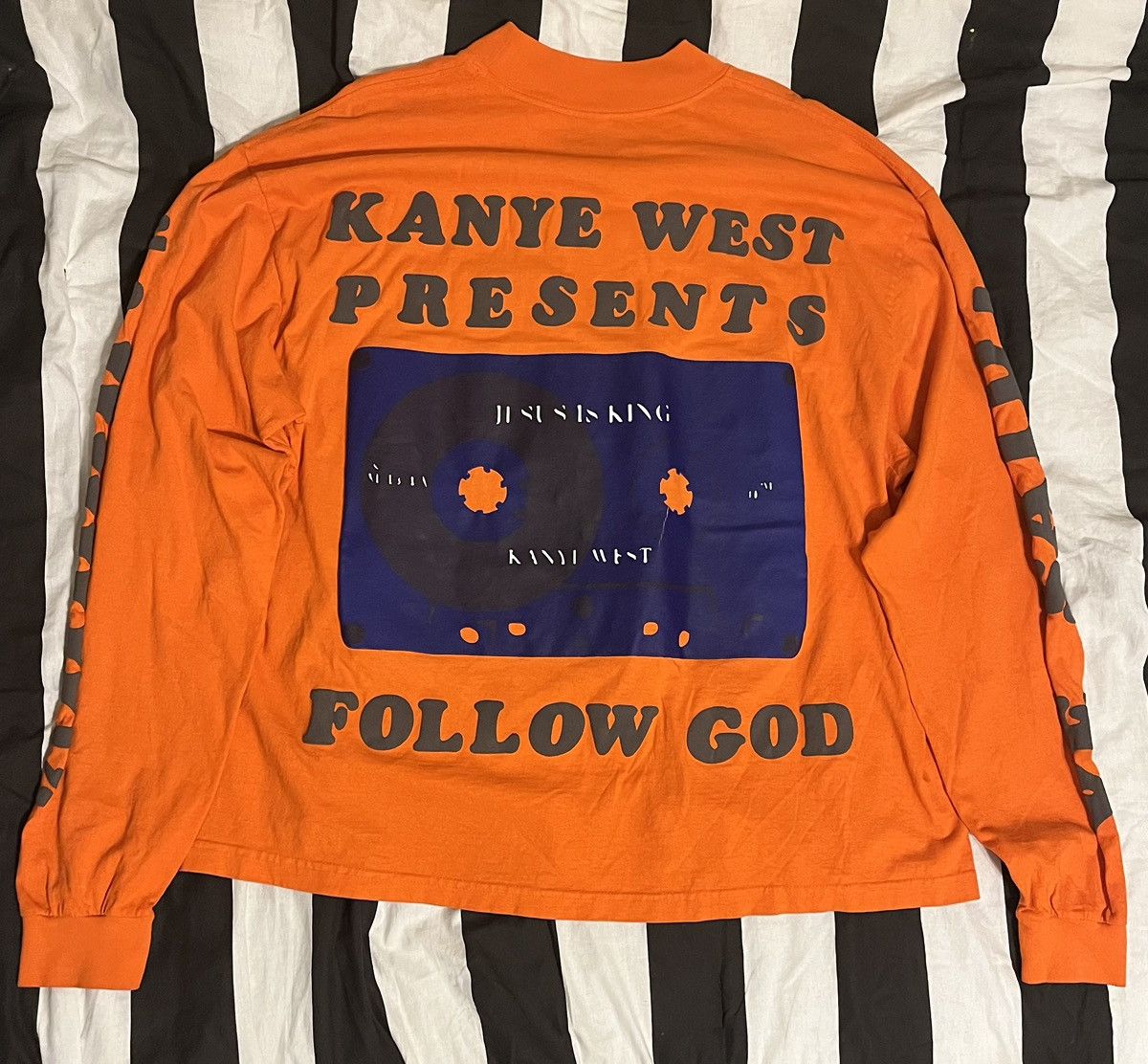 Cactus shops Plant Flea Market x Kanye West x Yeezy season Jesus is King long sleeve