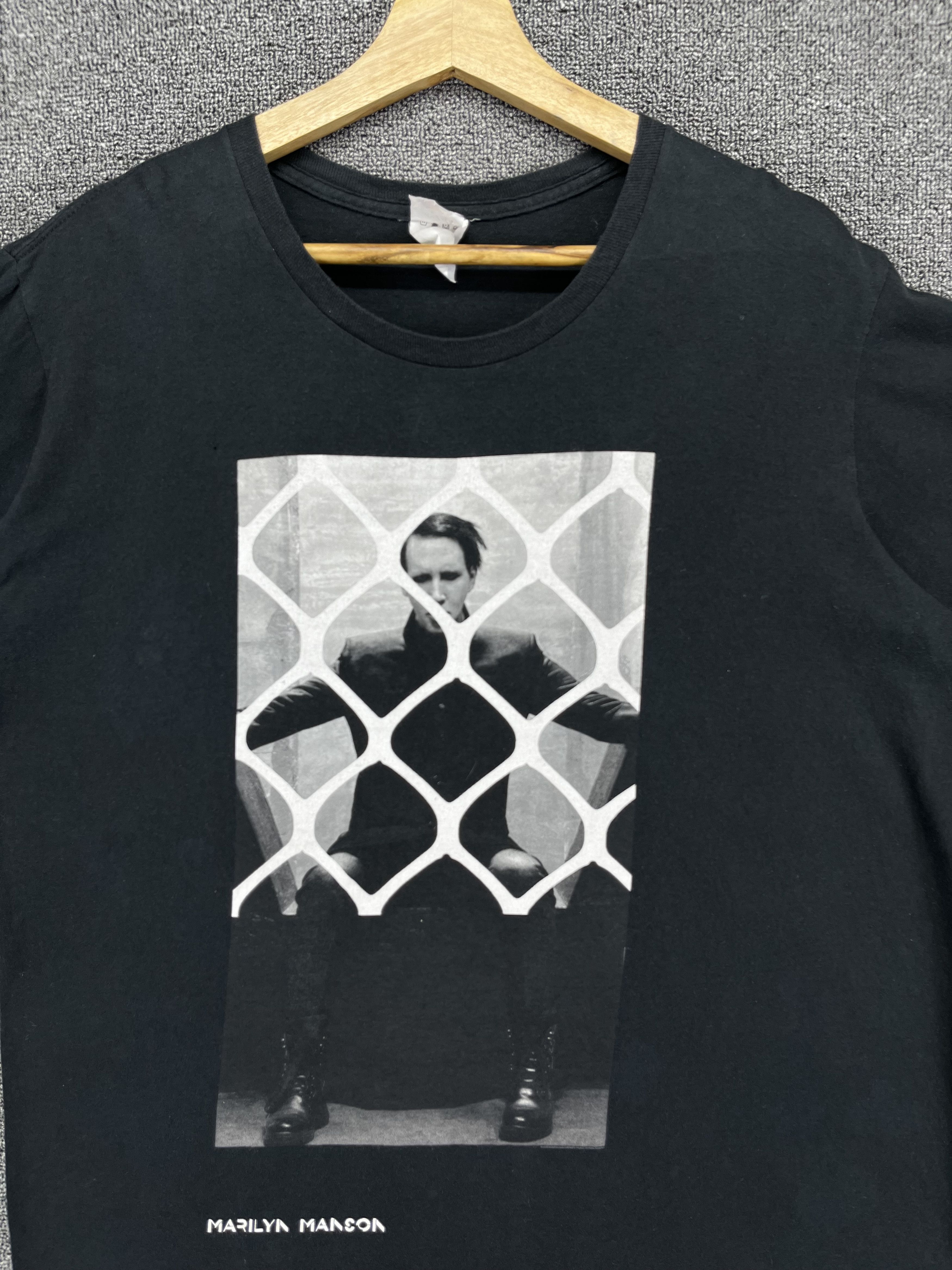 Band Tees Vintage Marilyn Manson Punk Rock Band Tees T Shirts Size US XL / EU 56 / 4 - 6 Thumbnail
