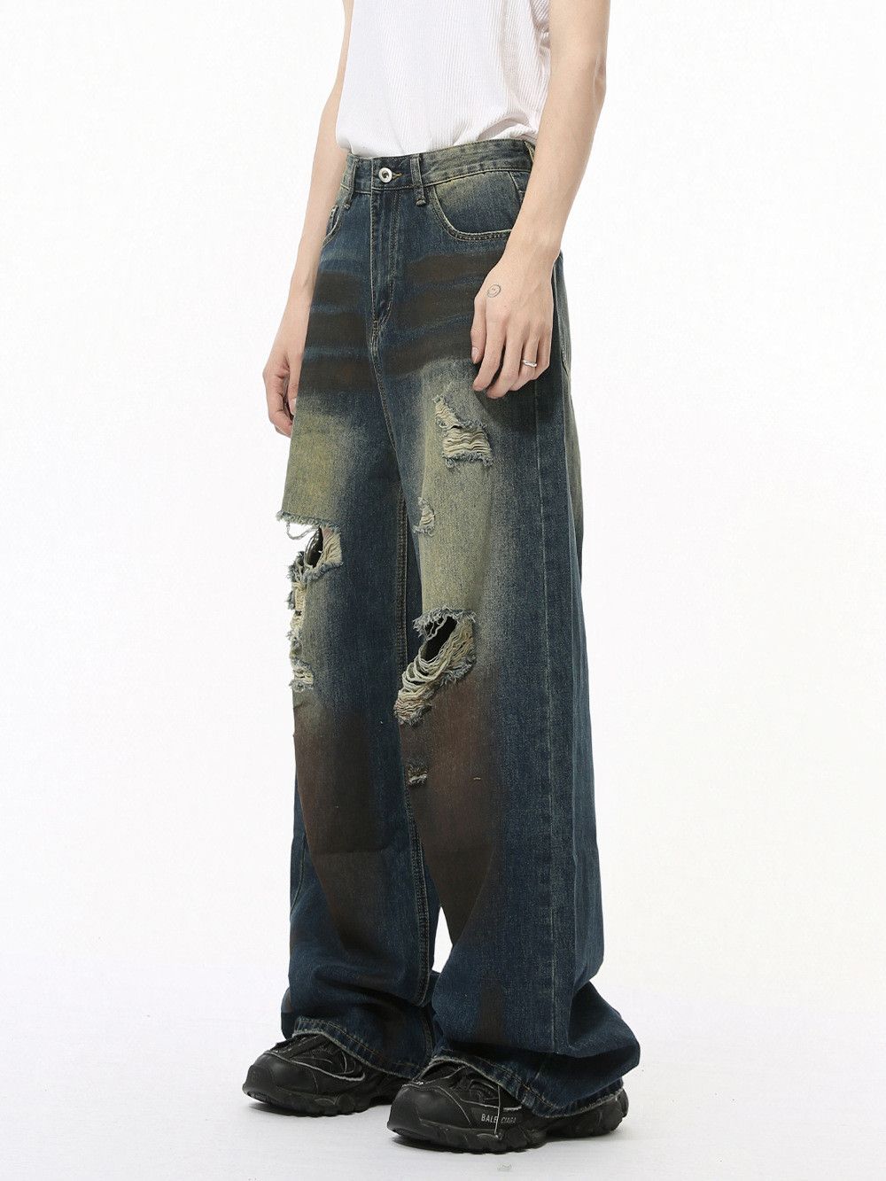 Vintage Men's Street Distressed Hip-Hop Ripped Straight-Leg Jeans Size US 32 / EU 48 - 4 Thumbnail