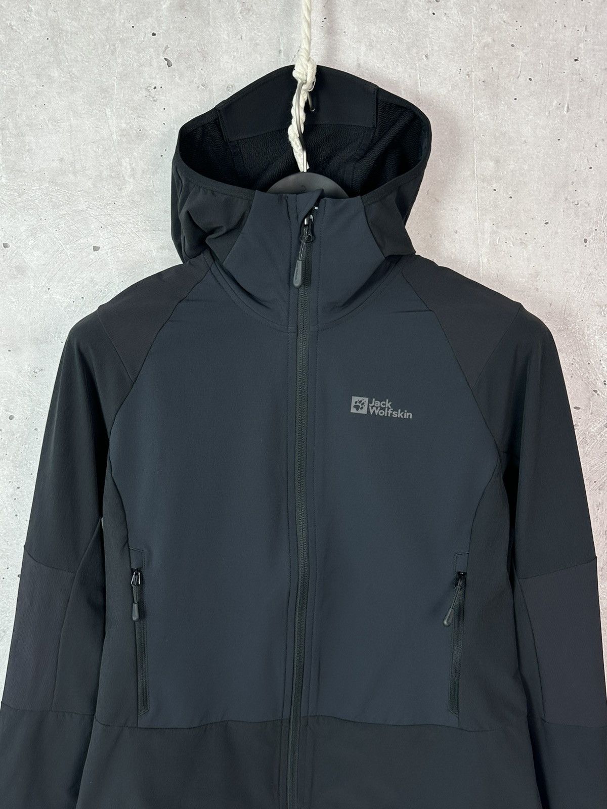 Jack Wolfskin Jack Wolfskin Black Women’s Long Sleeve Soft Shell Jacket Size S / US 4 / IT 40 - 2 Thumbnail