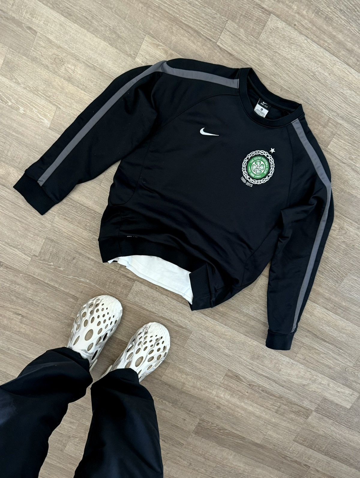 Nike Vintage Nike Celtic Y2k Blokecore Football Soccer Sweatshirt Size US S / EU 44-46 / 1 - 1 Thumbnail