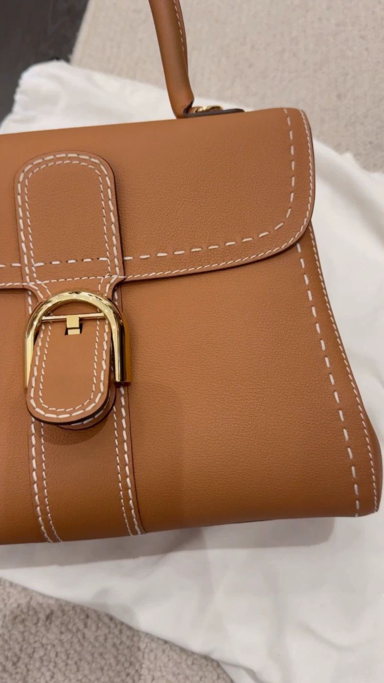Loewe loewe Caramel exterior stitching medium 28 cross-body bag 2 Size ONE SIZE - 1 Thumbnail