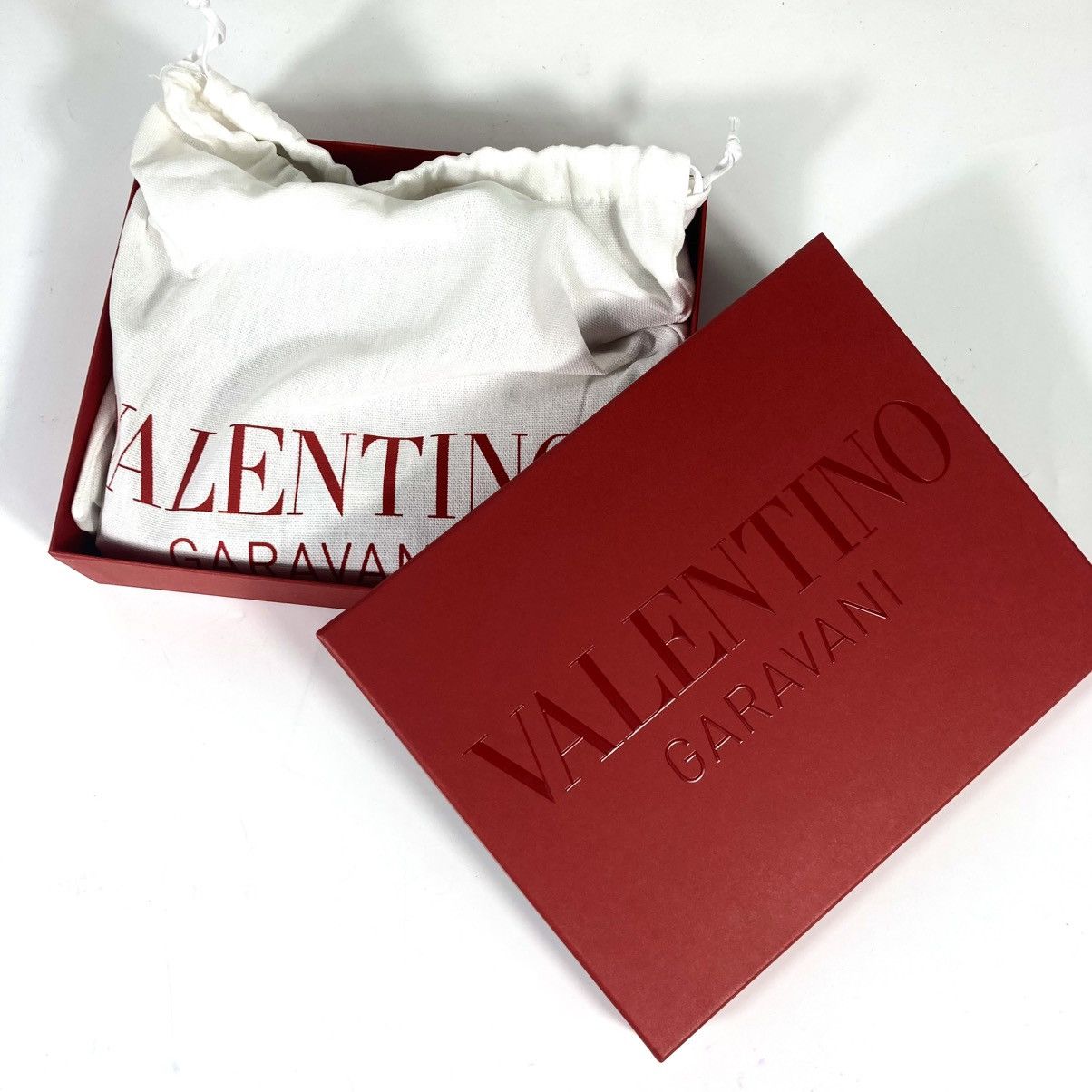 Valentino Valentino Garavani VLOGO Bold Wallet On A Chain Almond Beige Size ONE SIZE - 7 Thumbnail