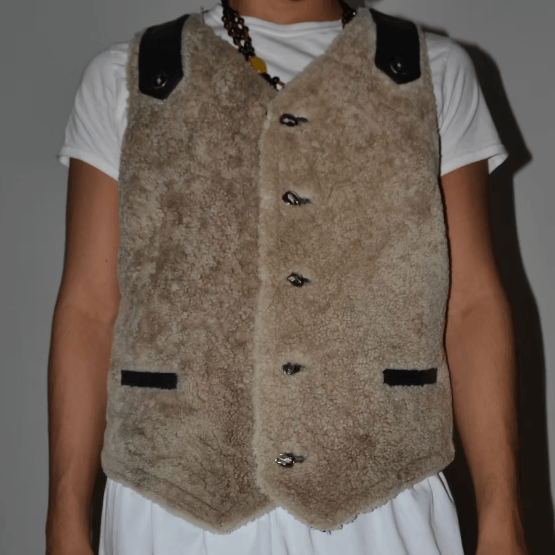 Versace Istante by Gianni Versace Early 1990s Shearling/Leather Vest Size US L / EU 52-54 / 3 - 1 Thumbnail