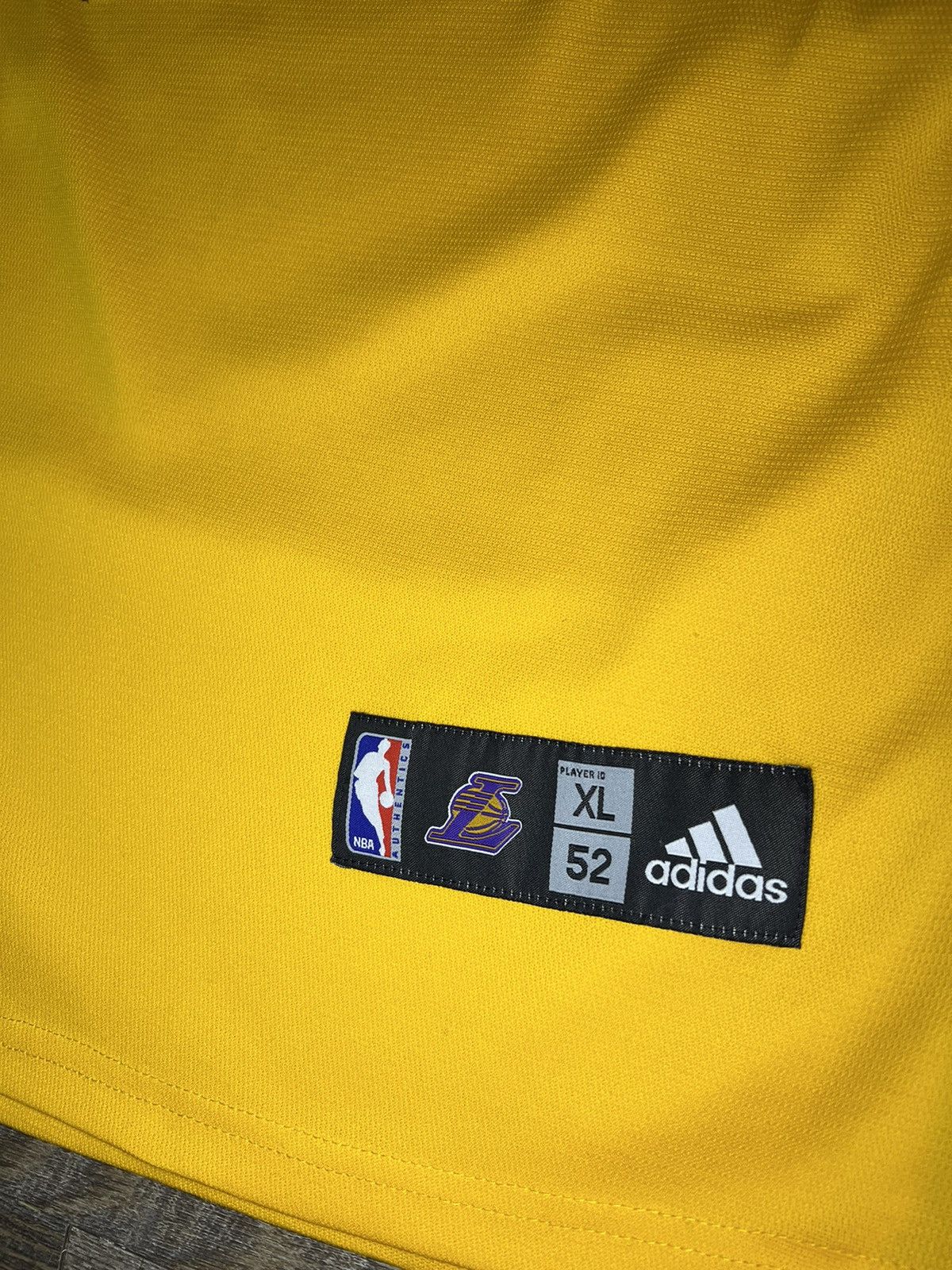 Kobe Bryant Lakers Adidas Stitched Jersey size XL