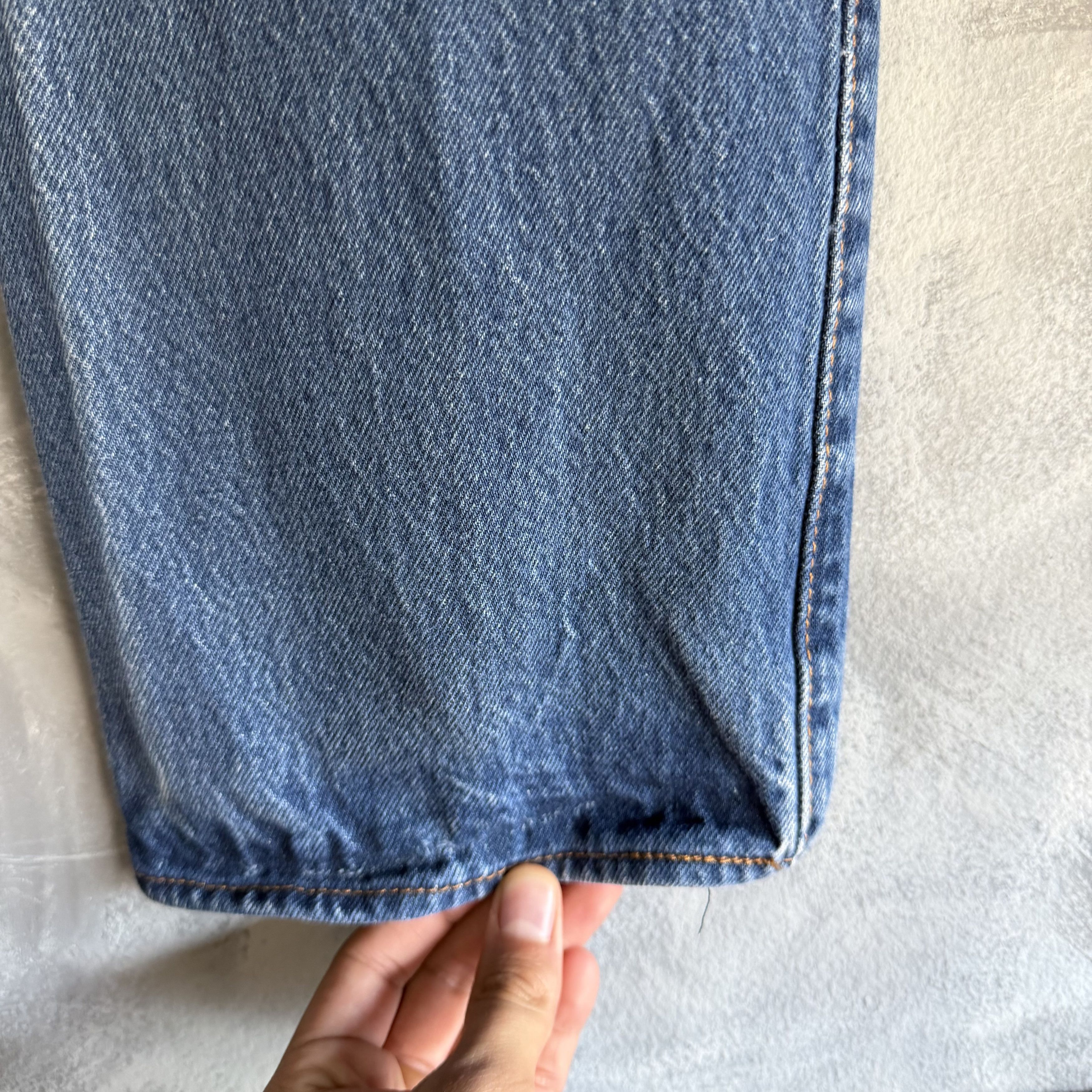 Levi's VTG Levi's 501 Jeans Dark Blue Denim Button Fly Straight Leg Size US 35 - 3 Thumbnail