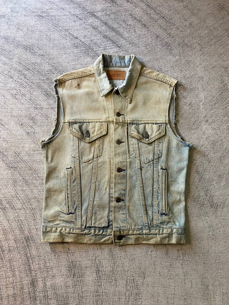 Levi's VTG 80s/90s Levi’s USA Denim Cut-Off Trucker Vest Distressed Size US M / EU 48-50 / 2 - 3 Thumbnail