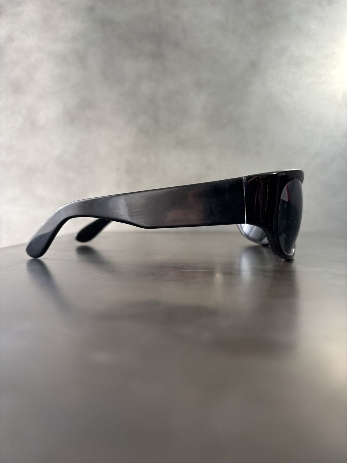 Tommy Hilfiger 1990s Vintage Tommy Hilfiger Sunglasses Sport 1997 1998 Y2K Size ONE SIZE - 13 Thumbnail