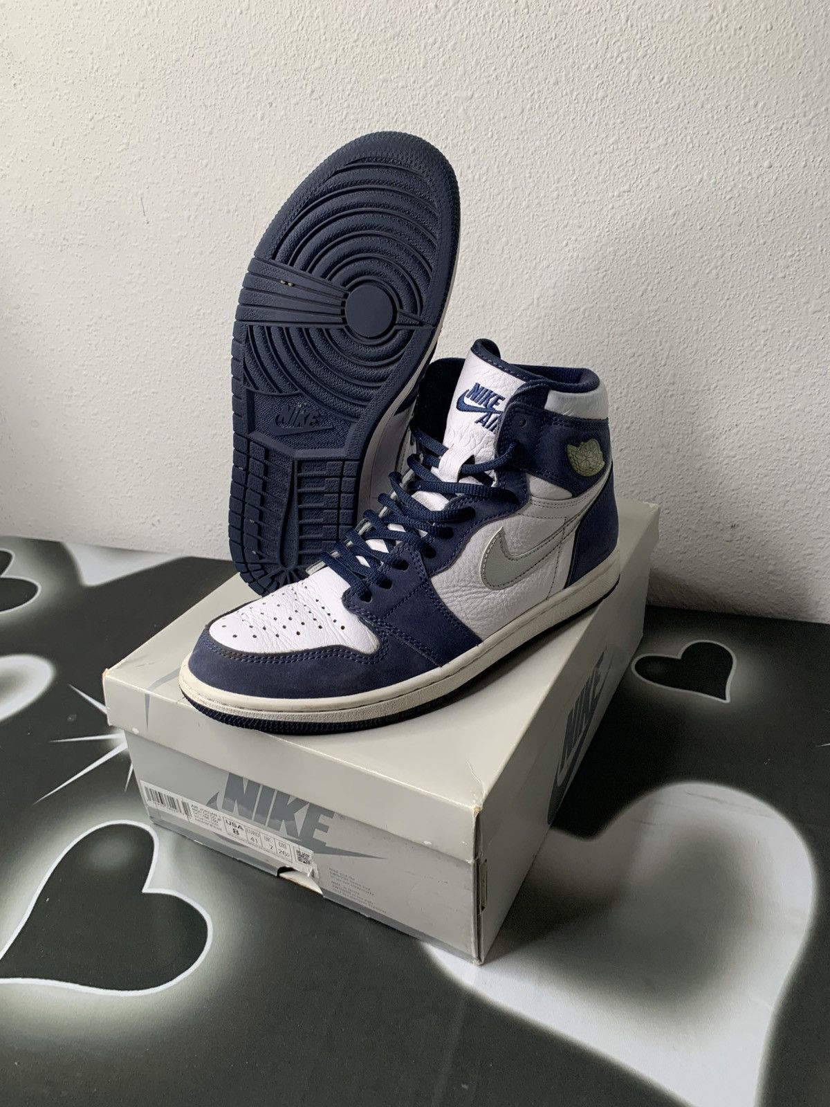 Jordan Brand Air Jordan 1 Retro High Midnight Navy Size US 8 / EU 41 - 9 Thumbnail