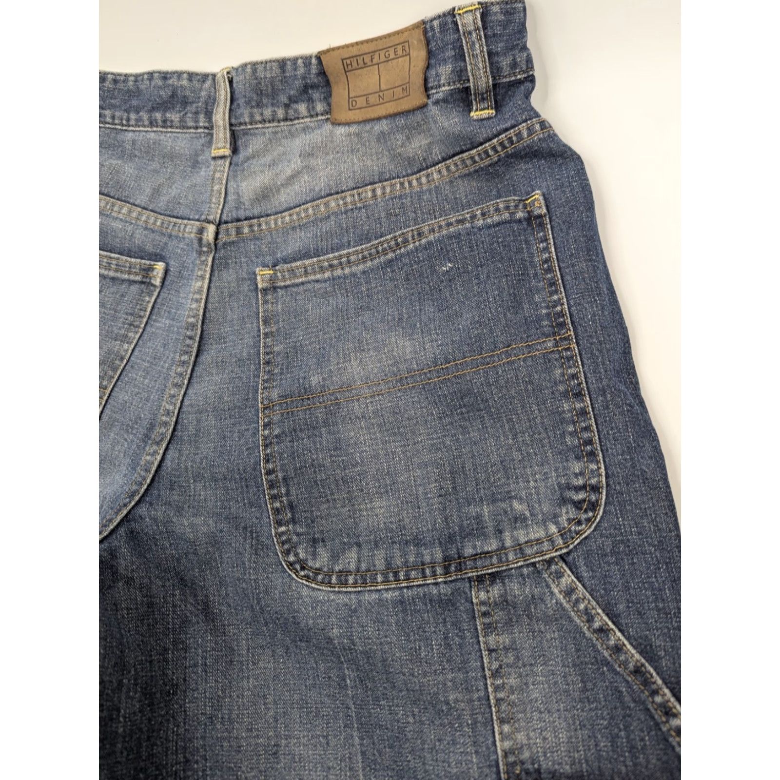 Tommy Hilfiger VINTAGE Tommy Hilfiger Carpenter Denim Jeans Shorts 31 Mens Blue 90s 5-Pocket Jorts High Rise Size 31 Regular Size US 31 - 2 Thumbnail