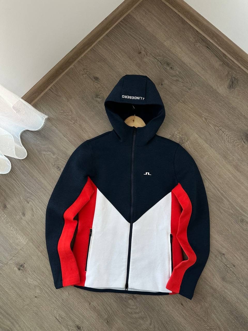J.Lindeberg × Vintage Vintage J.Lindeberg Full Zip Crystal Hoodie Size M / US 6-8 / IT 42-44 - 1 Thumbnail
