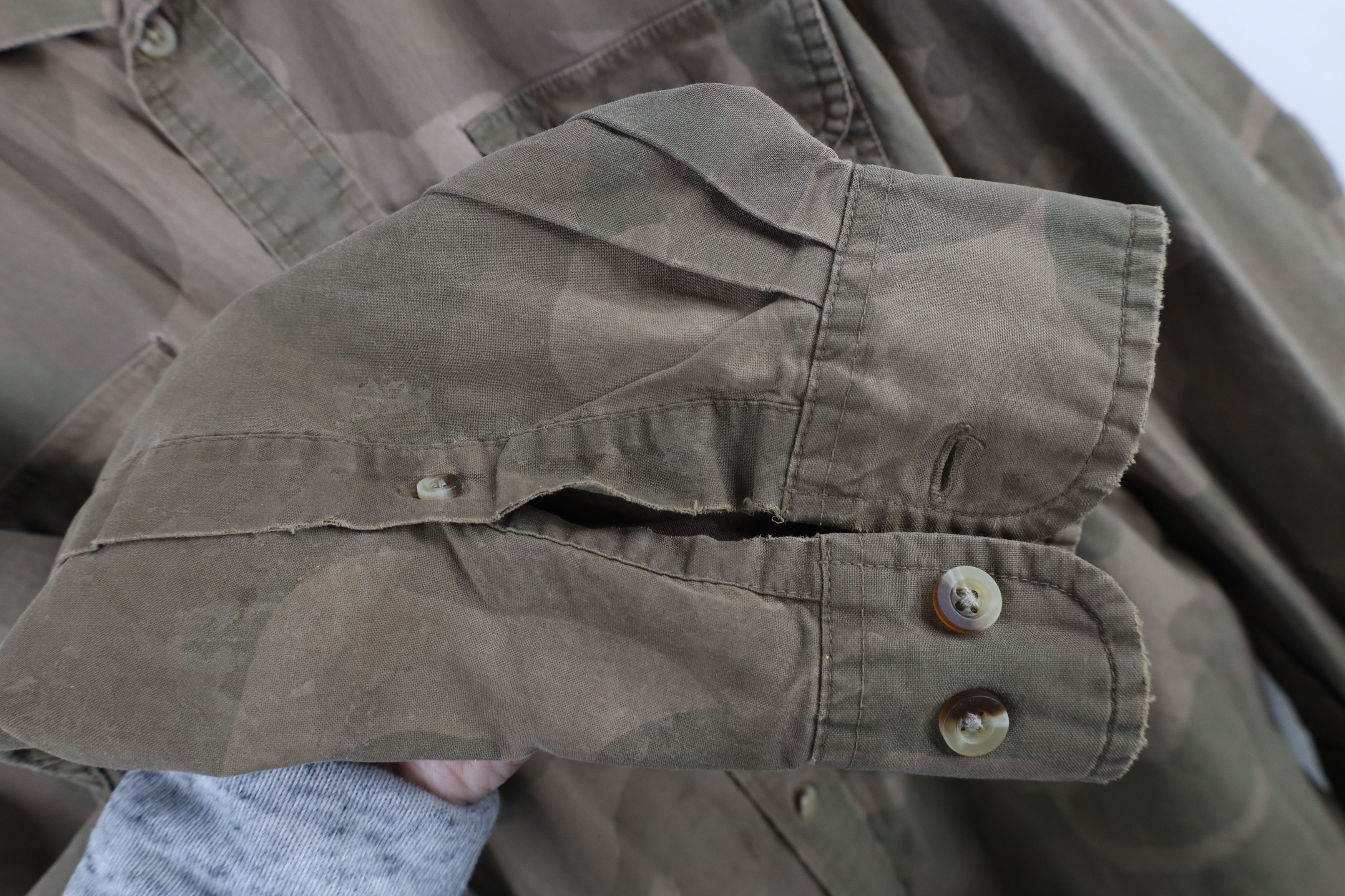 Vintage Vintage 90s Y2K Streetwear Camouflage Collared Button Shirt Size US XXL / EU 58 / 5 - 11 Thumbnail