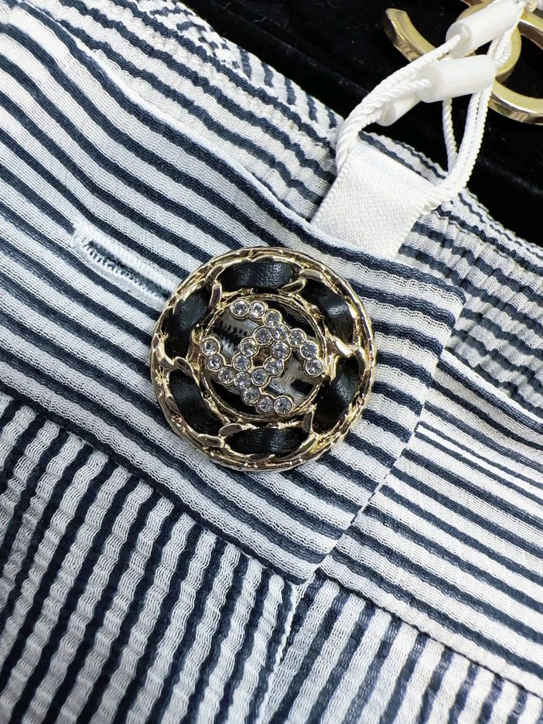 Chanel Chanel 22s spring and summer thin striped mulberry silk wi Size 24" / US 00 / IT 34 - 4 Thumbnail