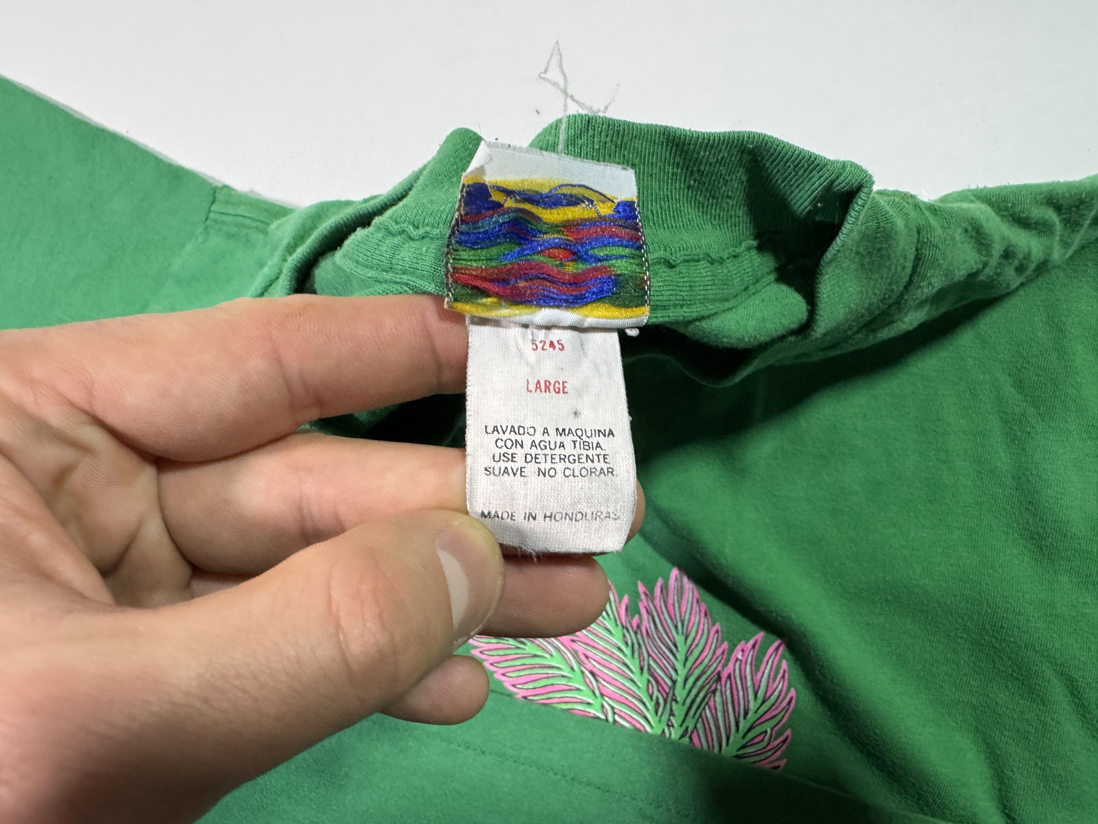 Vintage Vintage 90s Honduras Bay Islands T-shirt by Poco Loco Size US L / EU 52-54 / 3 - 5 Thumbnail