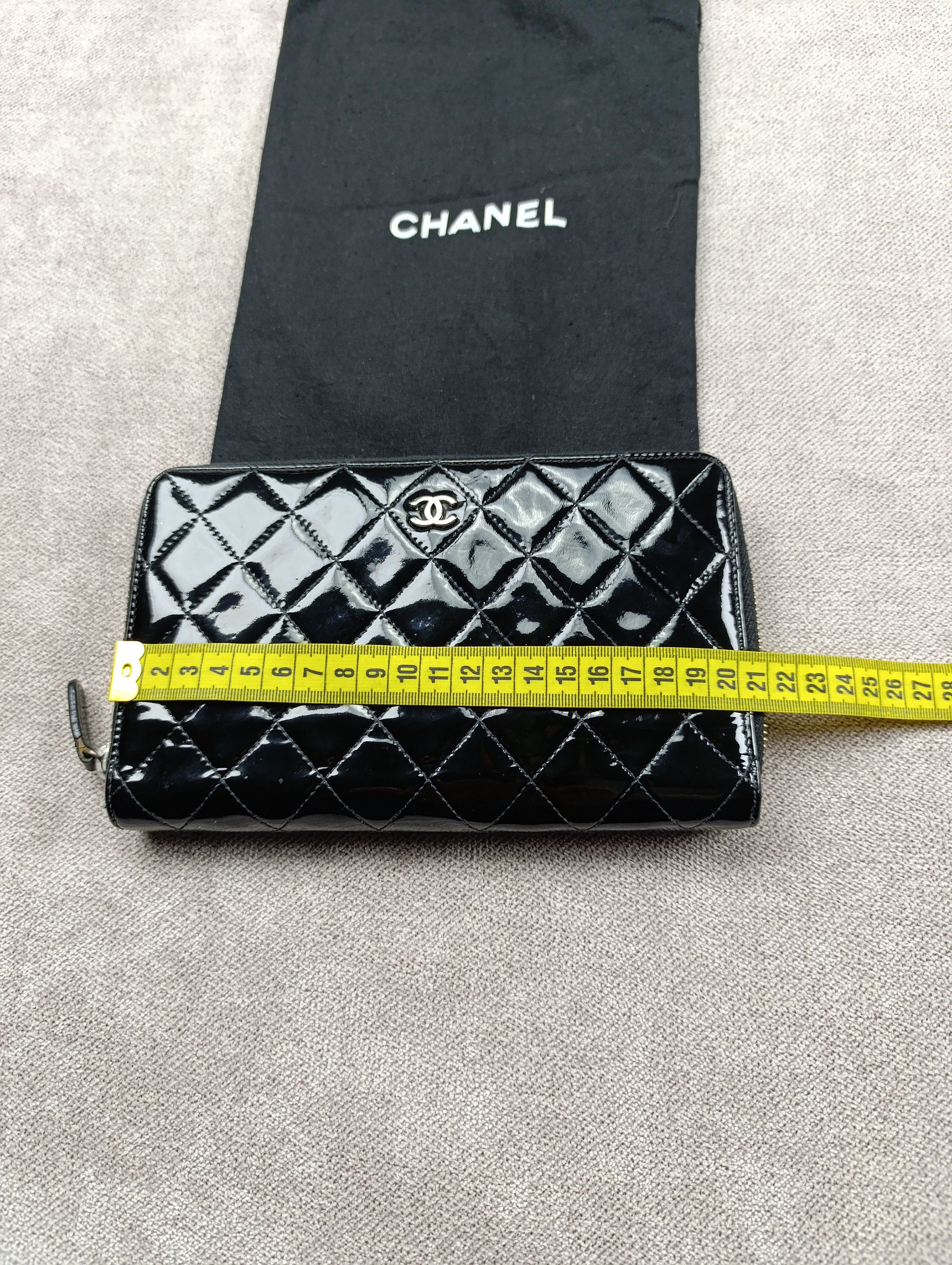 Chanel CHANEL BLACK QUILTED PATENT LEATHER CC ZIP ORGANIZER WALLET Size ONE SIZE - 22 Thumbnail