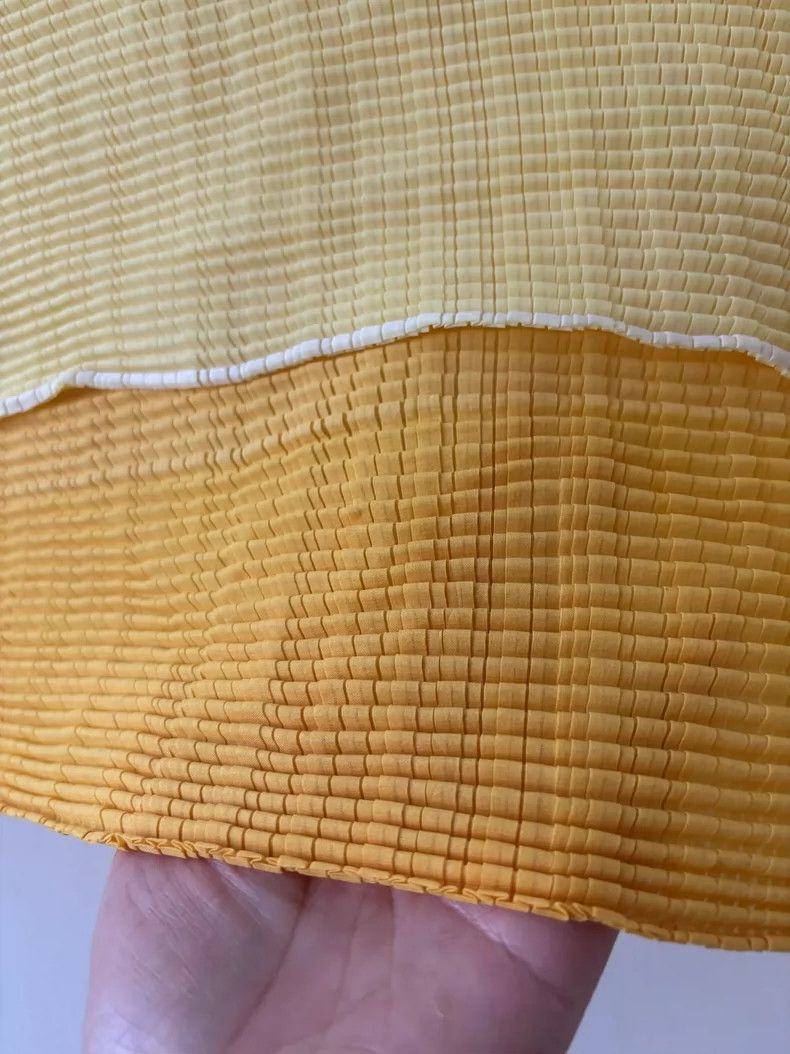 Issey Miyake Issey Miyake size:2 Yellow and white color-blocked design Size XS / US 0-2 / IT 36-38 - 9 Thumbnail
