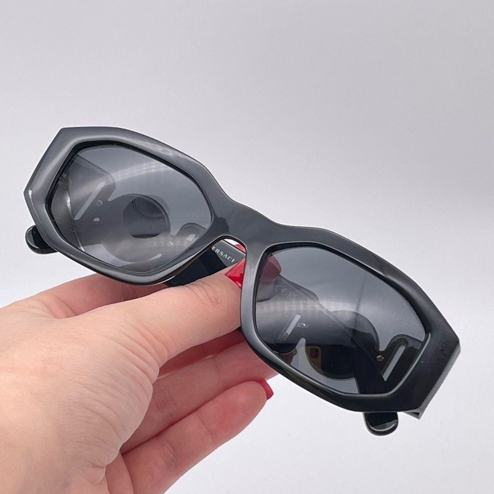 Versace BRAND NEW Versace VE4361 GB1/87 Black Women Sunglasses Size ONE SIZE - 7 Thumbnail
