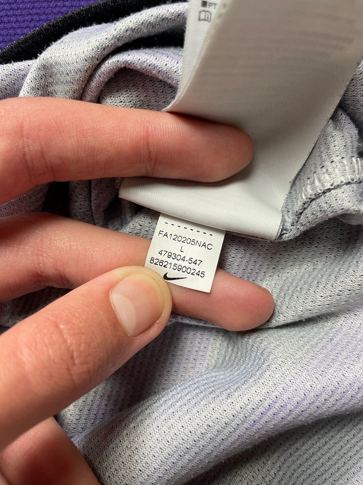 Vintage Vintage Nike Arsenal purple striped rare size L away Size US L / EU 52-54 / 3 - 5 Thumbnail