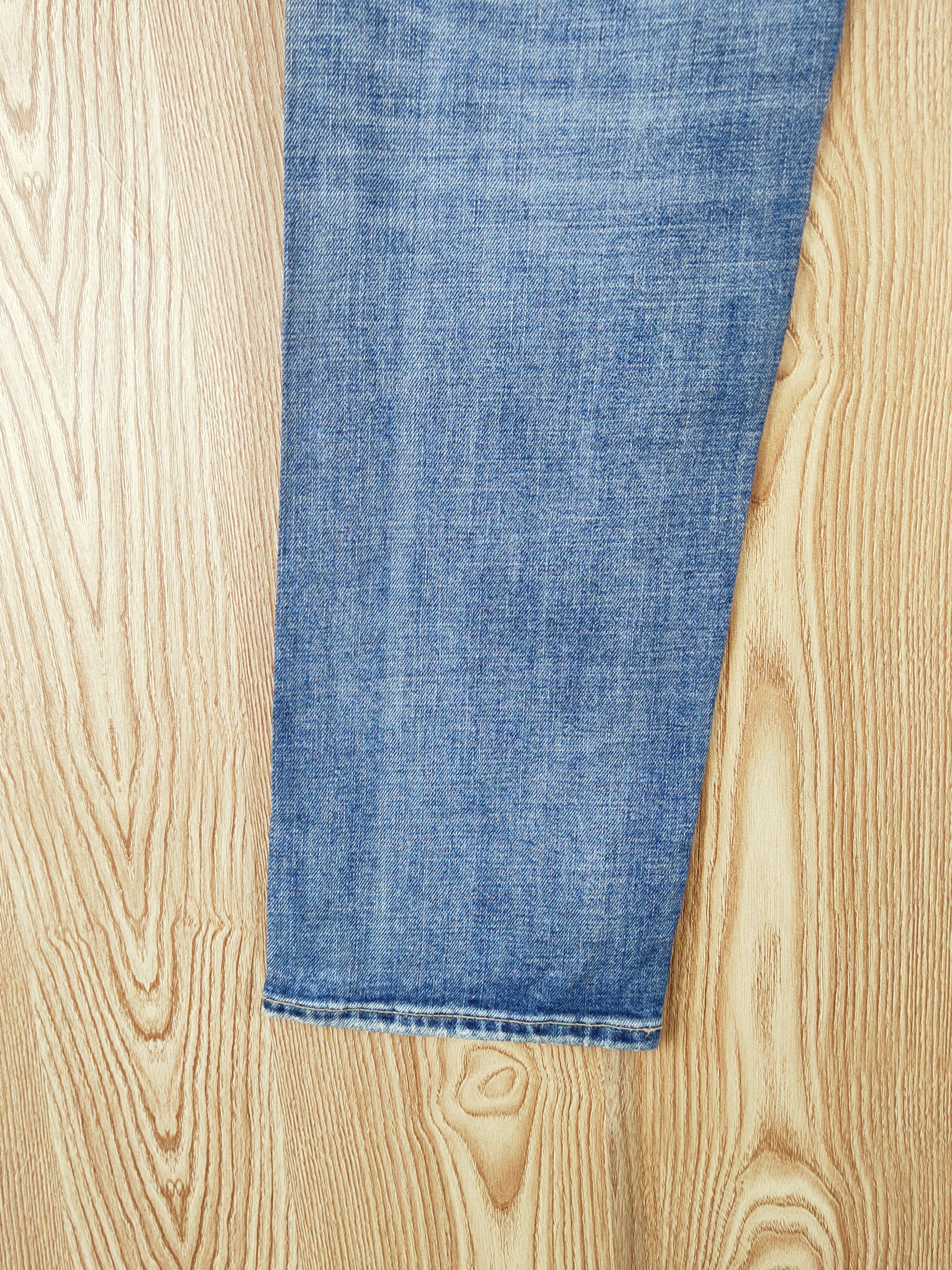 Japanese Brand Uniqlo Blue Distressed Ripped Jeans #W606 Size US 26 / EU 42 - 9 Thumbnail