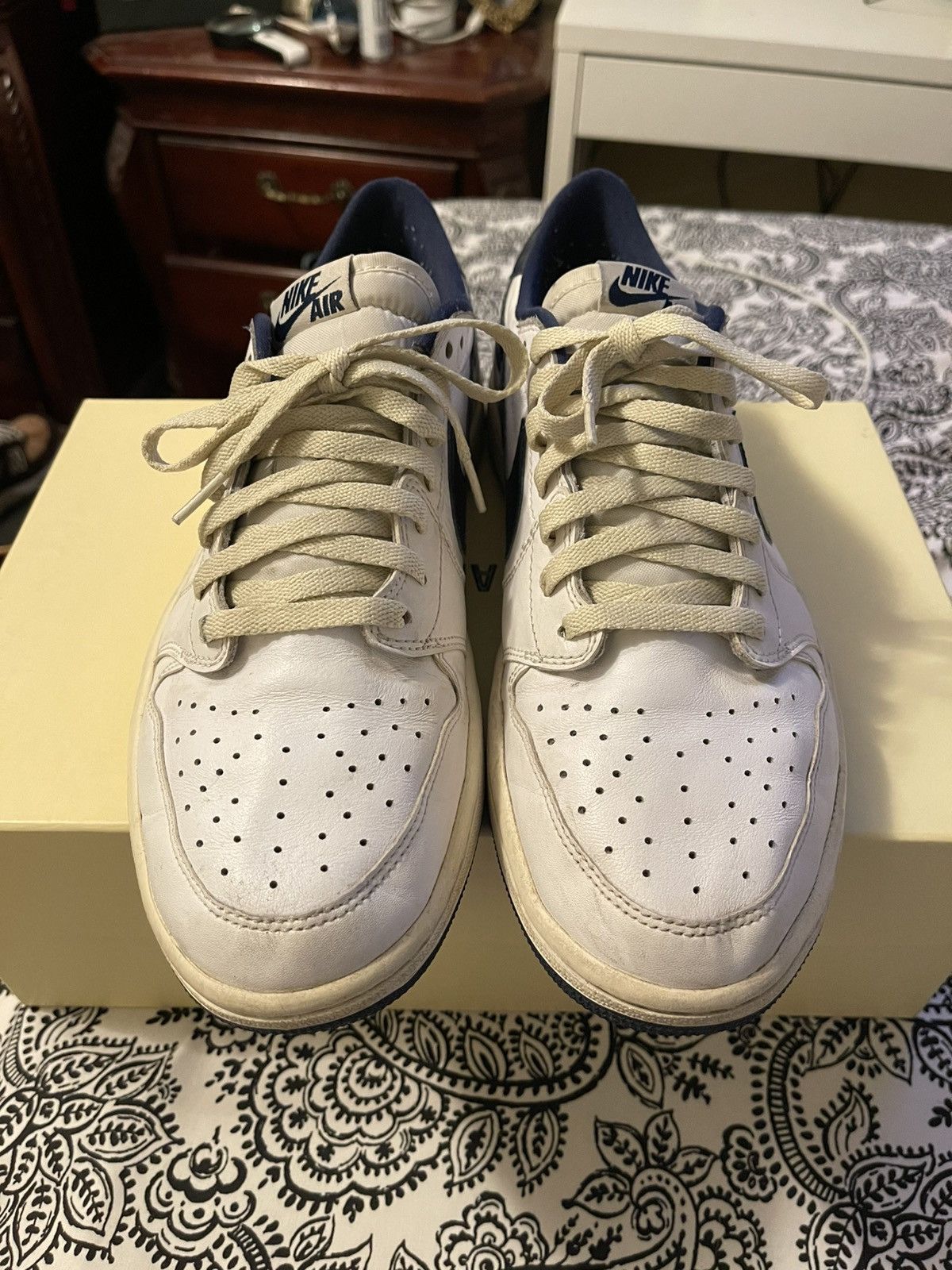 Jordan Brand × Nike Air Jordan 1 Low Metallic Blue (2015) Size US 11 / EU 44 - 2 Thumbnail
