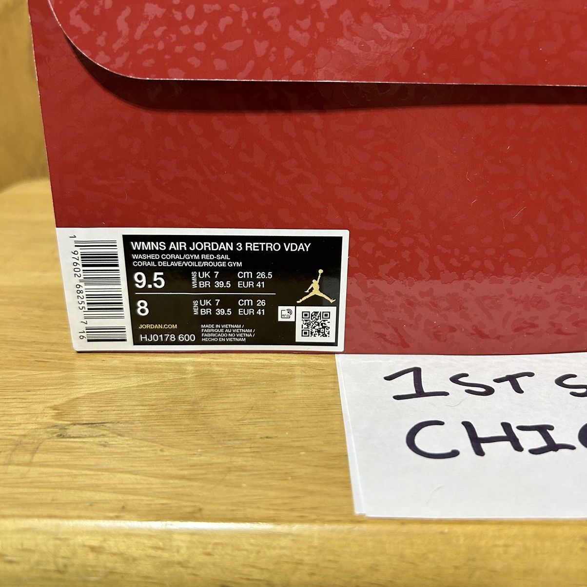 Jordan Brand × Nike Air Jordan 3 Retro Valentine's Day Womens 9.5 HJ0178-600 NEW Size US 9.5 / IT 39.5 - 8 Thumbnail