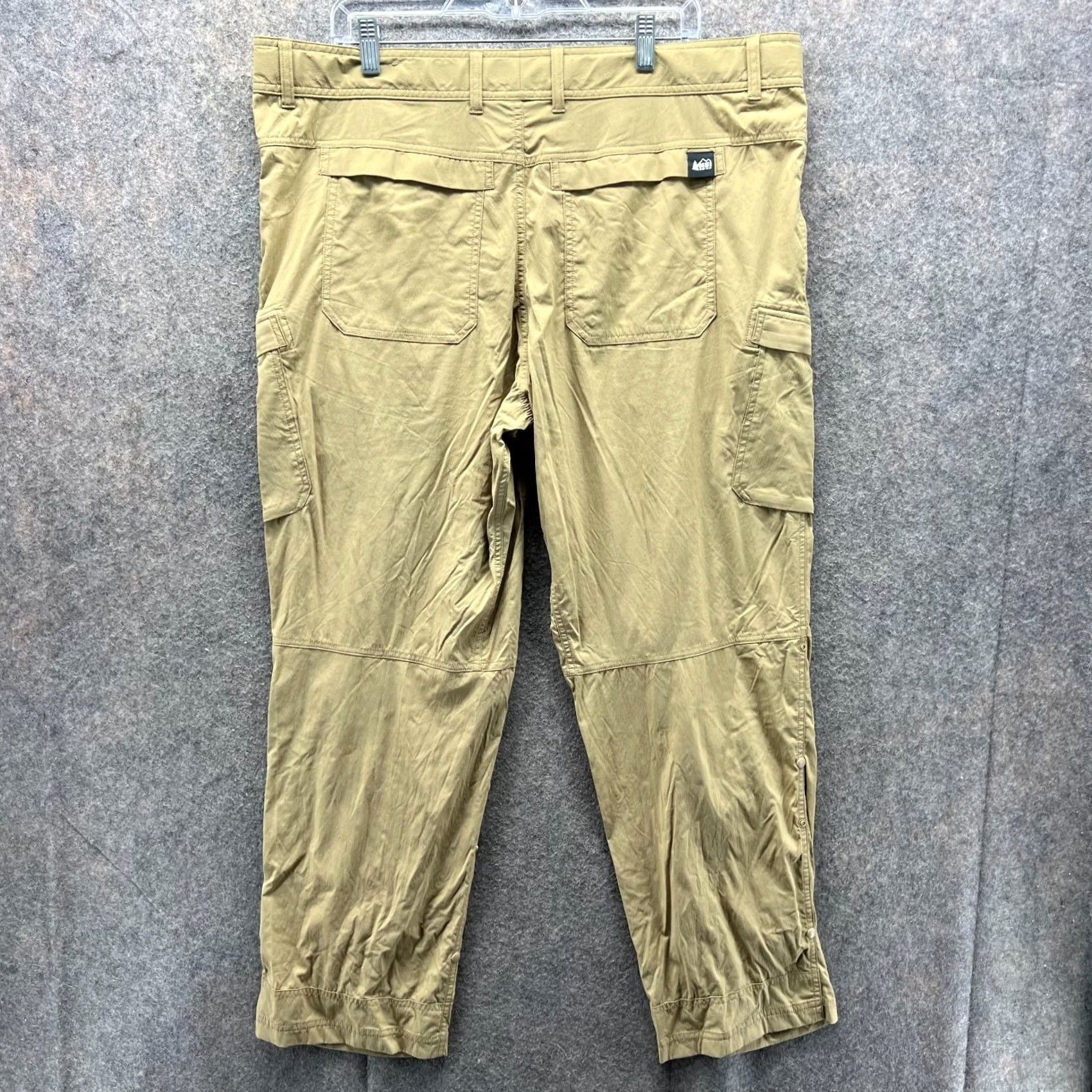Vintage VINTAGE Rei Co-op Pants Mens 40x30 Khaki Hiking Zip 131002 Cargo Pants Beige Regular Men's Size US 40 / EU 56 - 3 Thumbnail
