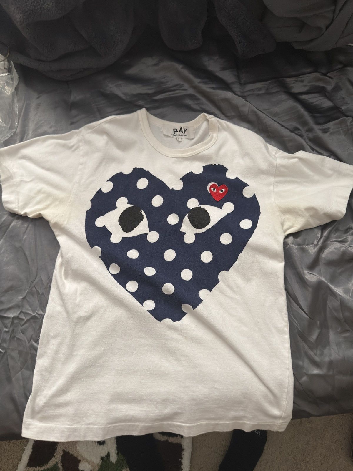 CDG by Comme des Garcons Comme des Garçons Play White Large Polka Dot Heart Shirt Size US L / EU 52-54 / 3 - 2 Thumbnail