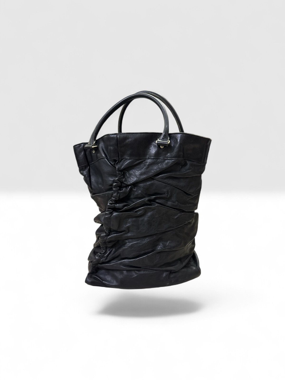 Junya Watanabe JUNYA WATANABLE ‘CRUMPLED LEATHER’ BLACK CALFSKIN TOTE BAG Size ONE SIZE - 1 Thumbnail