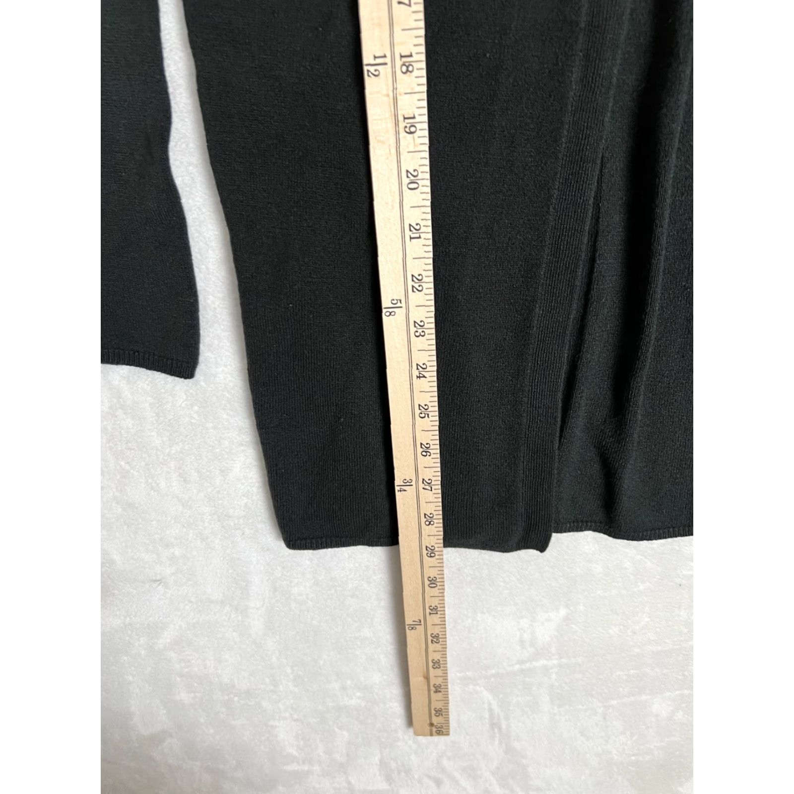 Mossimo VINTAGE Mossimo Cardigan Women's Size Medium Black Y2K Sweater V-Neck Knit Winter Fall Spring Womens Size M / US 6-8 / IT 42-44 - 3 Thumbnail