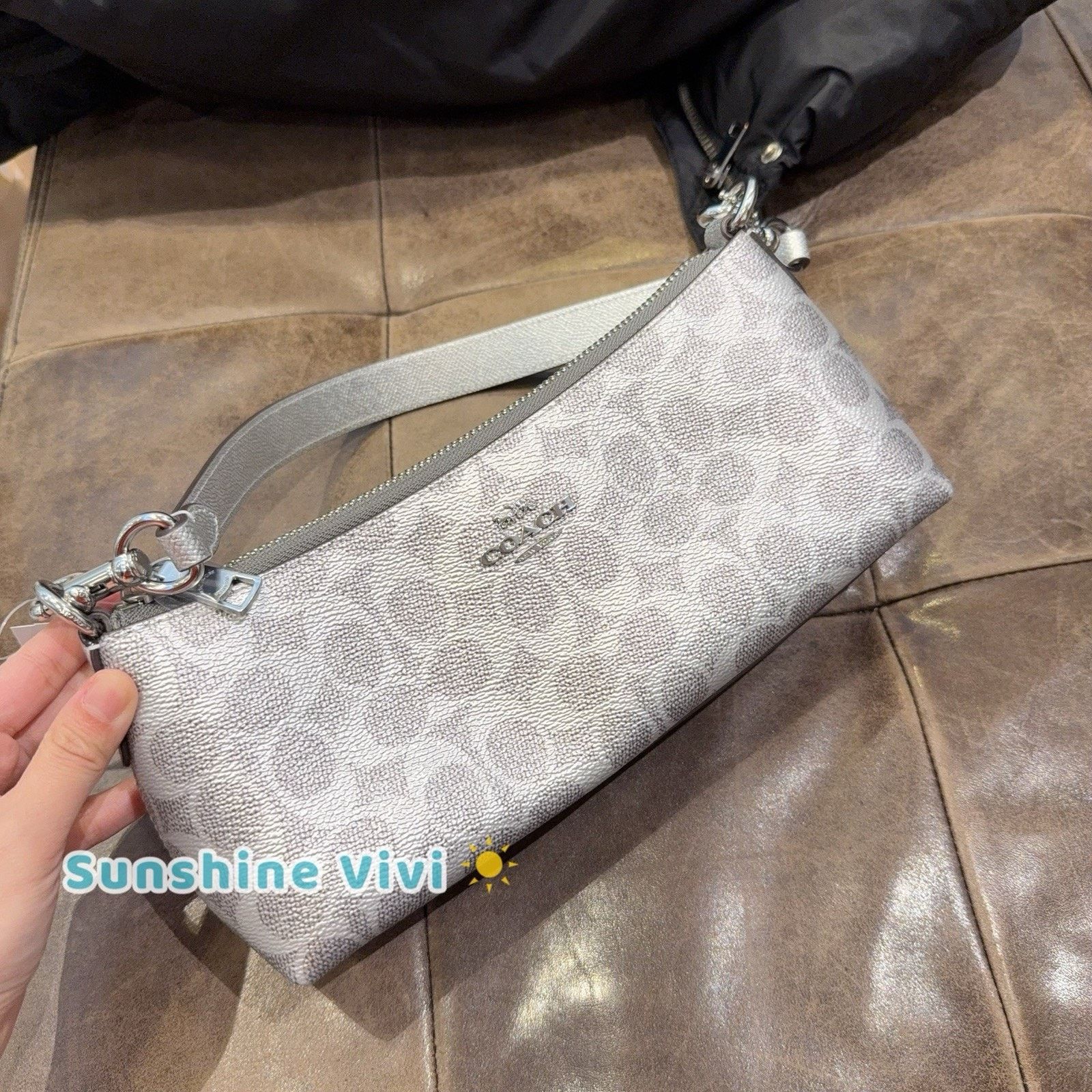 Coach NWT Coach Charlotte Shoulder Bag CCL40, Grey silver Size ONE SIZE - 2 Thumbnail
