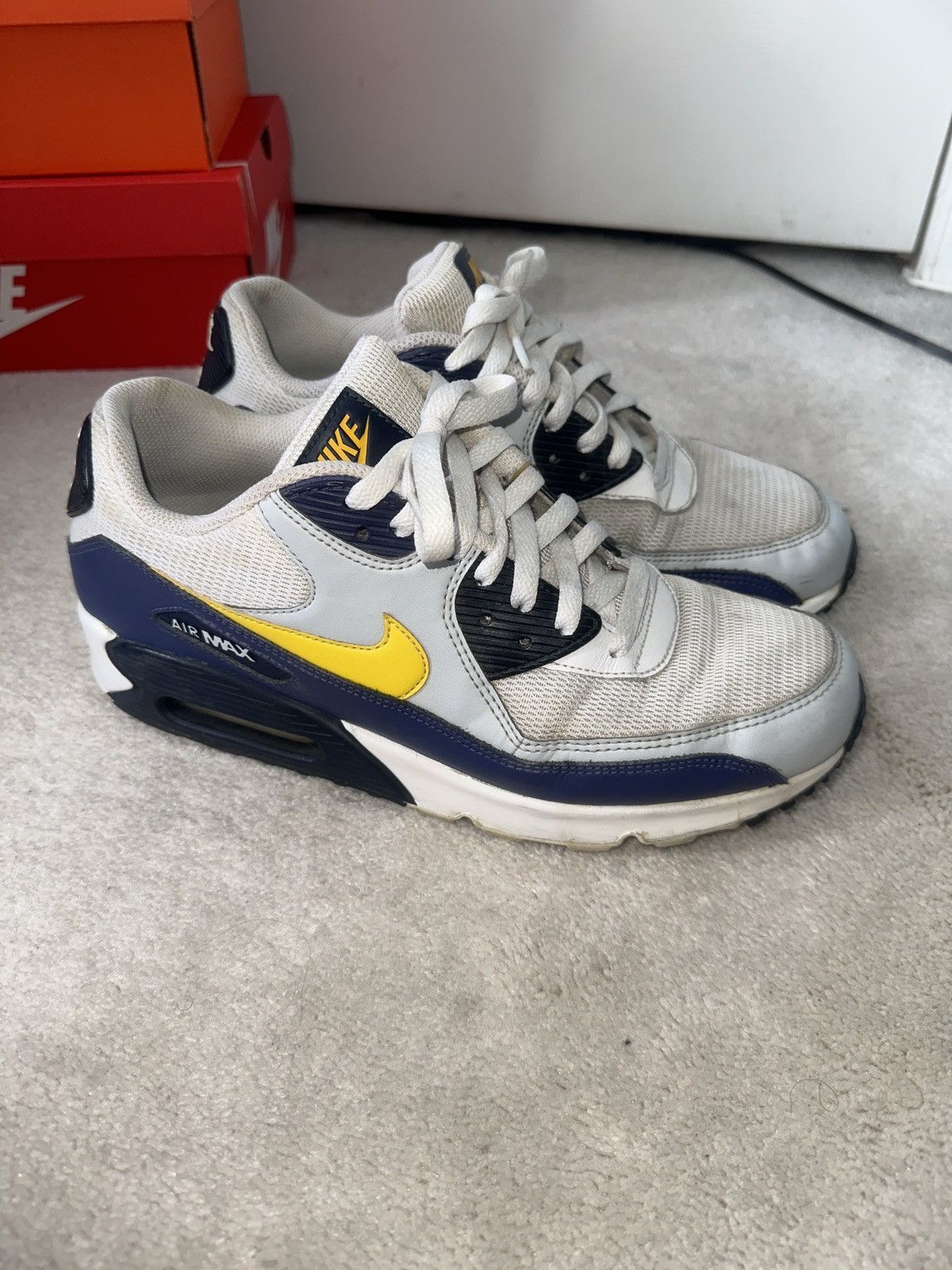 Nike × Vintage Nike Air Max 90 “Michigan” no box and no insoles Size US 10.5 / EU 43-44 - 2 Thumbnail